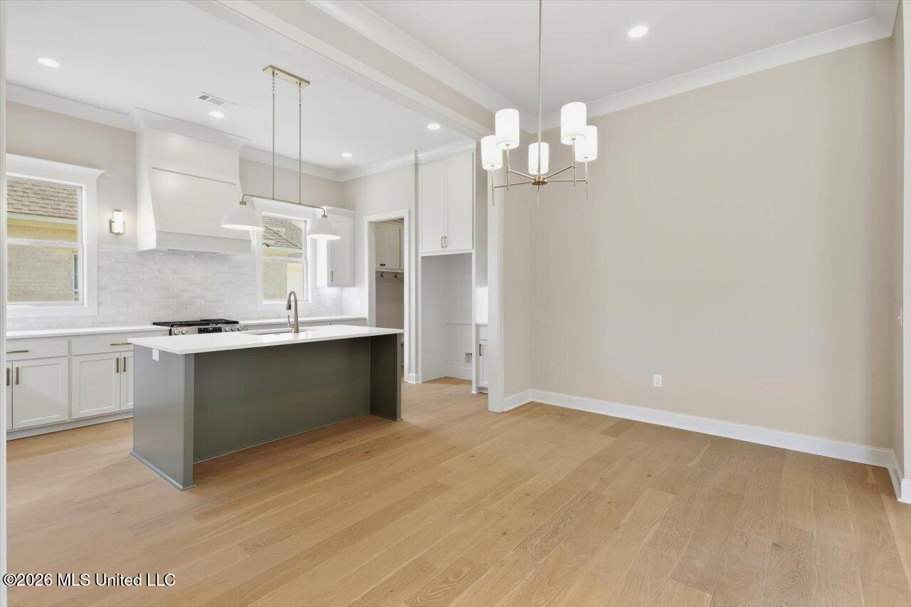 392 Aurora Circle Property Photo 13