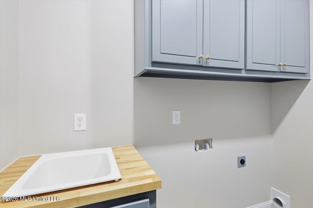 392 Aurora Circle Property Photo 15