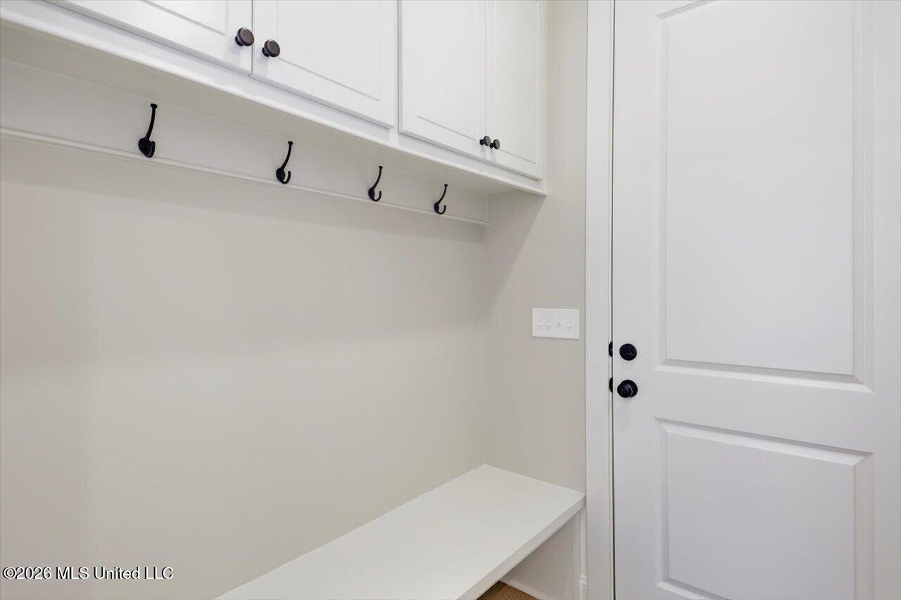 392 Aurora Circle Property Photo 17