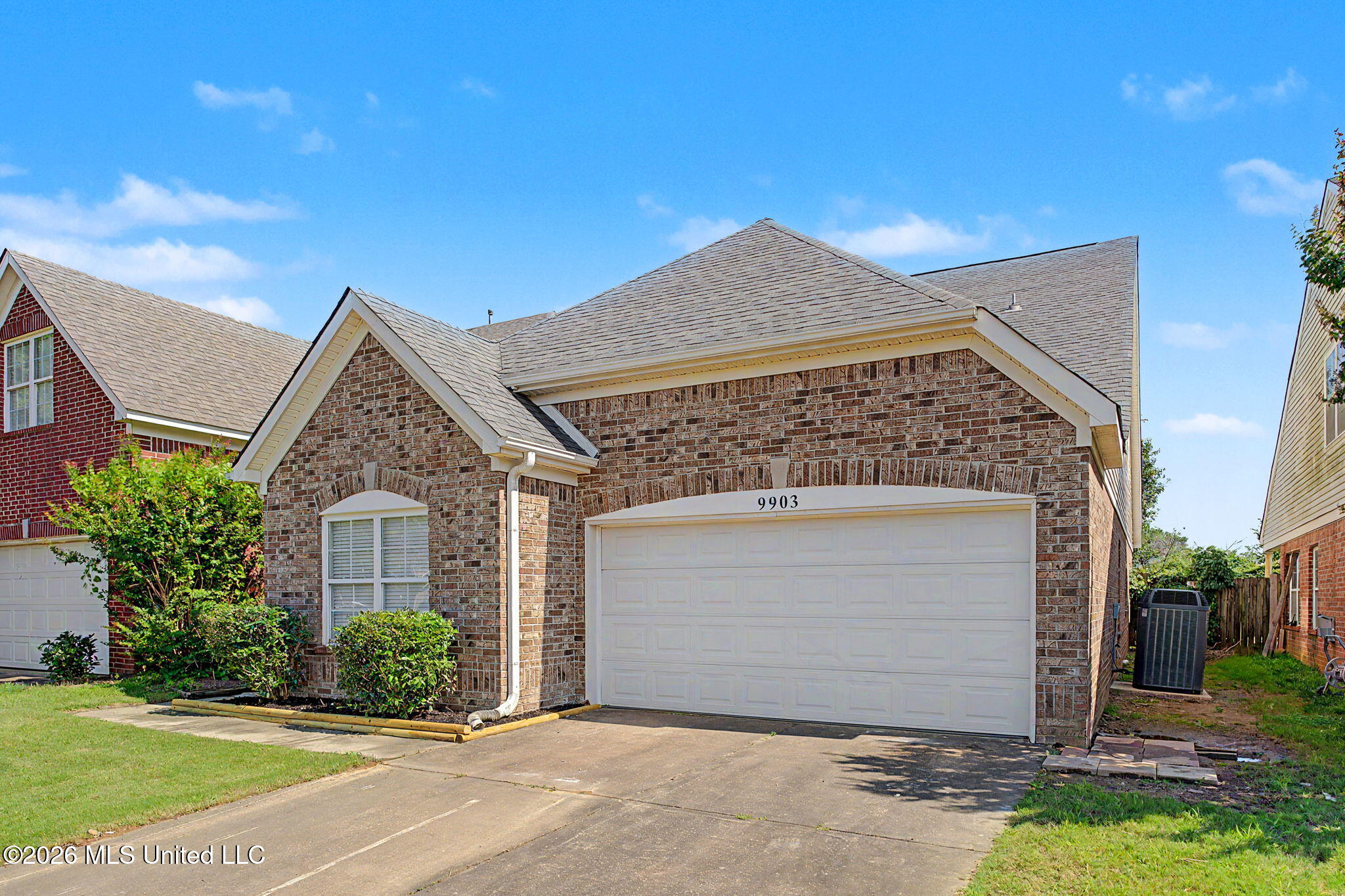 9903 White Poplar Drive Property Photo 4