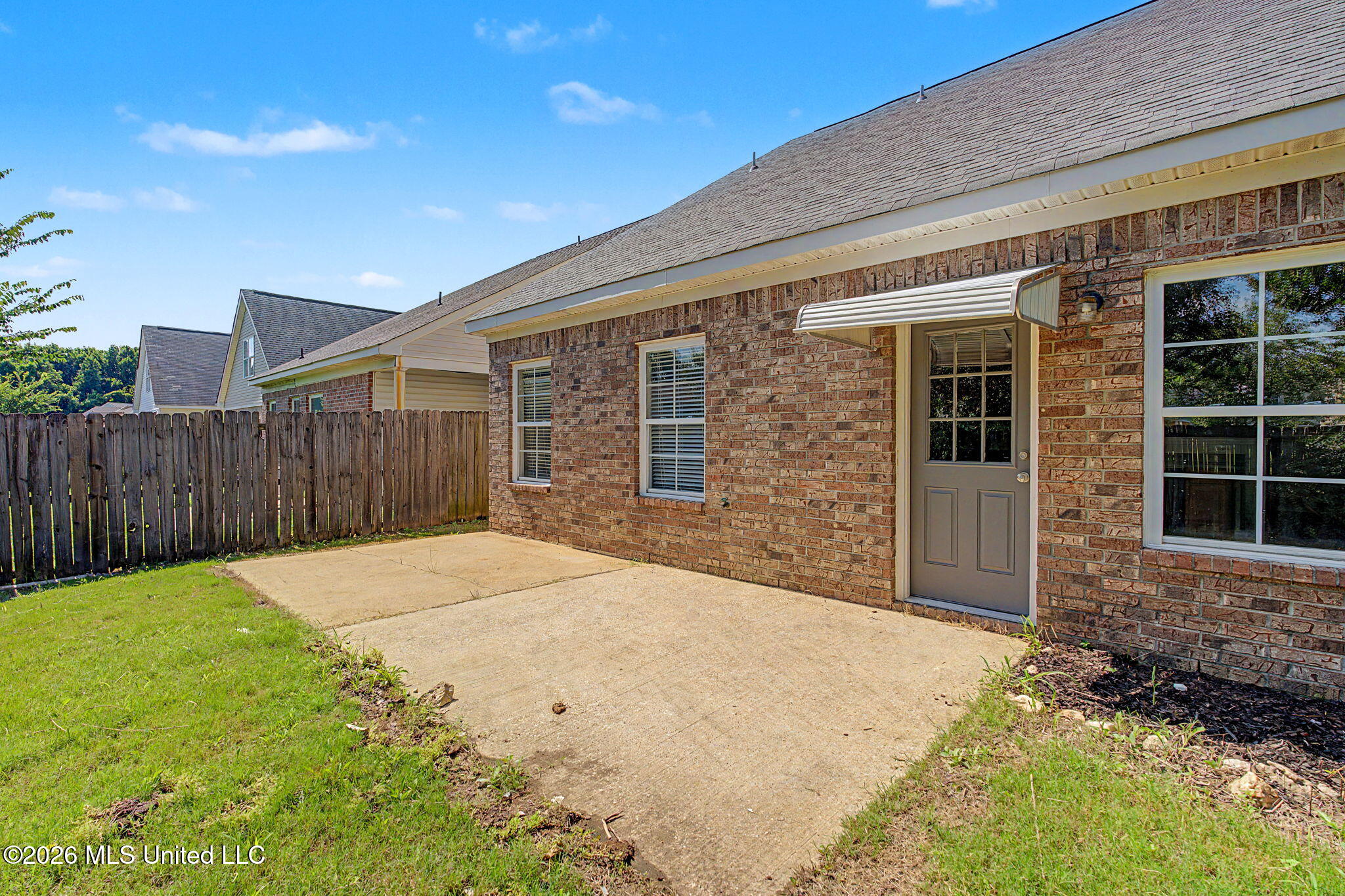 9903 White Poplar Drive Property Photo 8