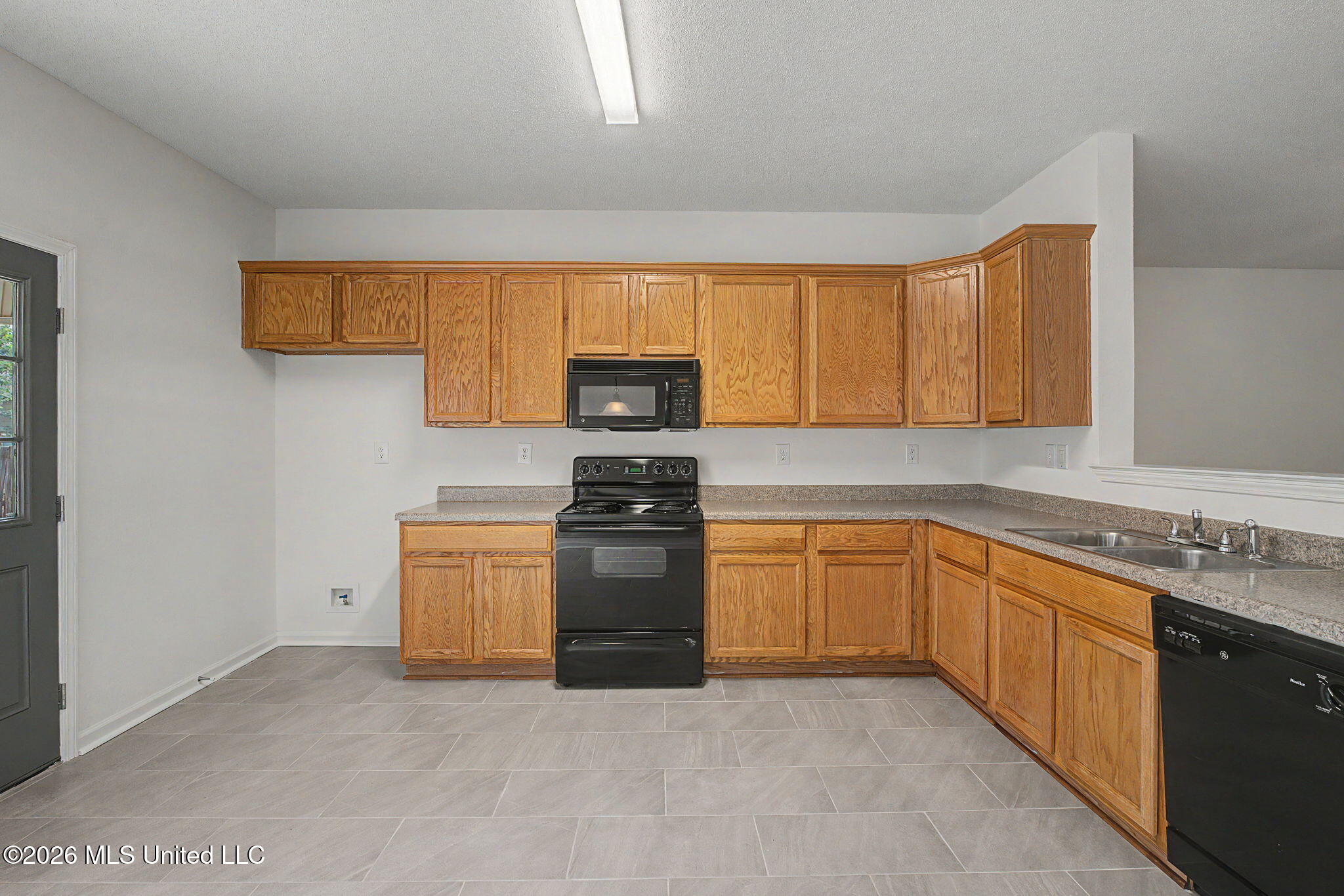 9903 White Poplar Drive Property Photo 16