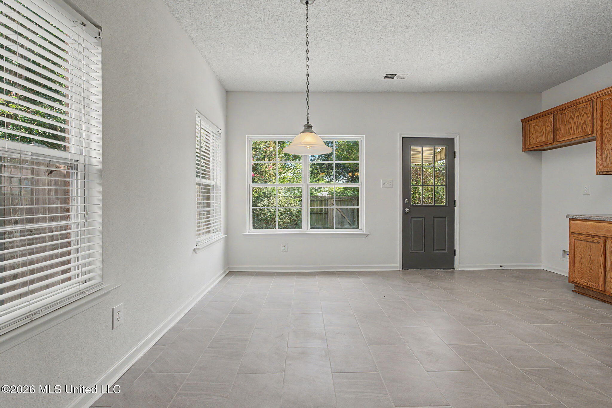 9903 White Poplar Drive Property Photo 17