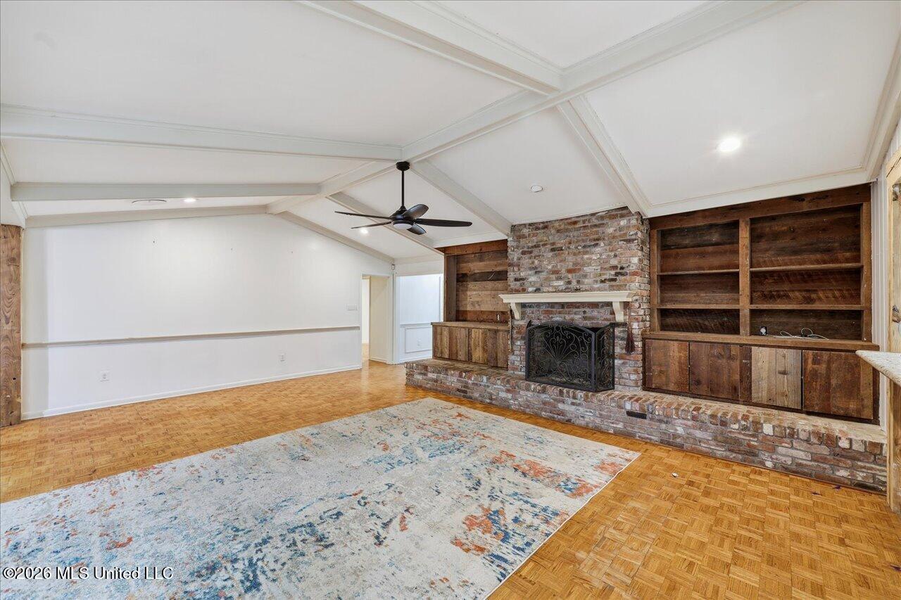 5440 Saratoga Drive Property Photo 6