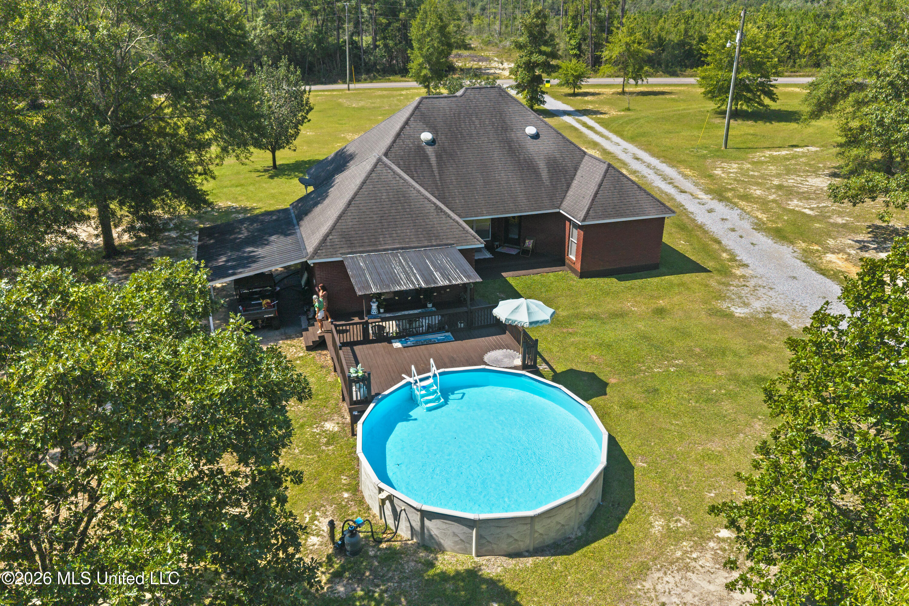 22720 Old River Road Property Photo 37