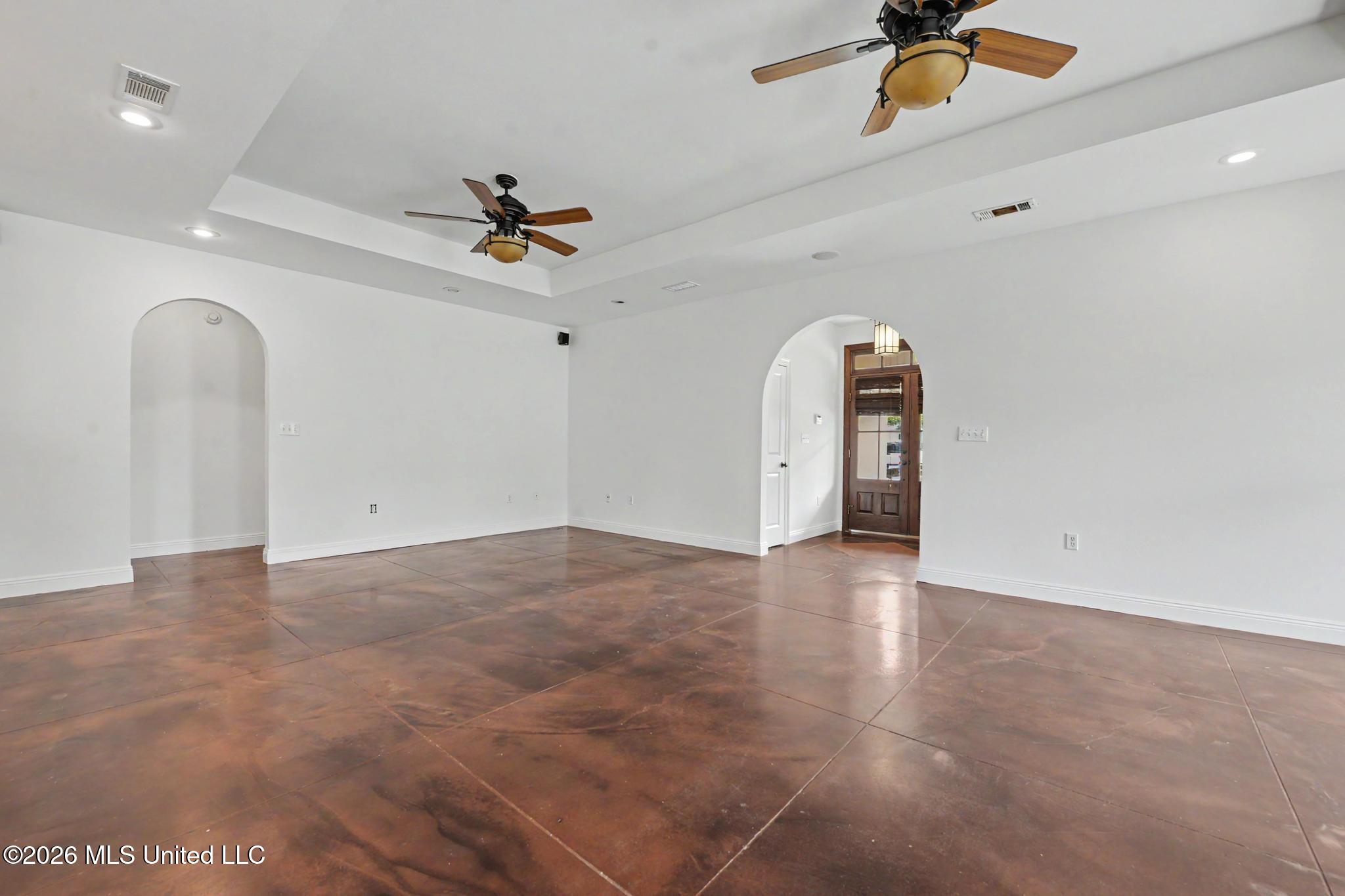 246 Pine Driveway Property Photo 10