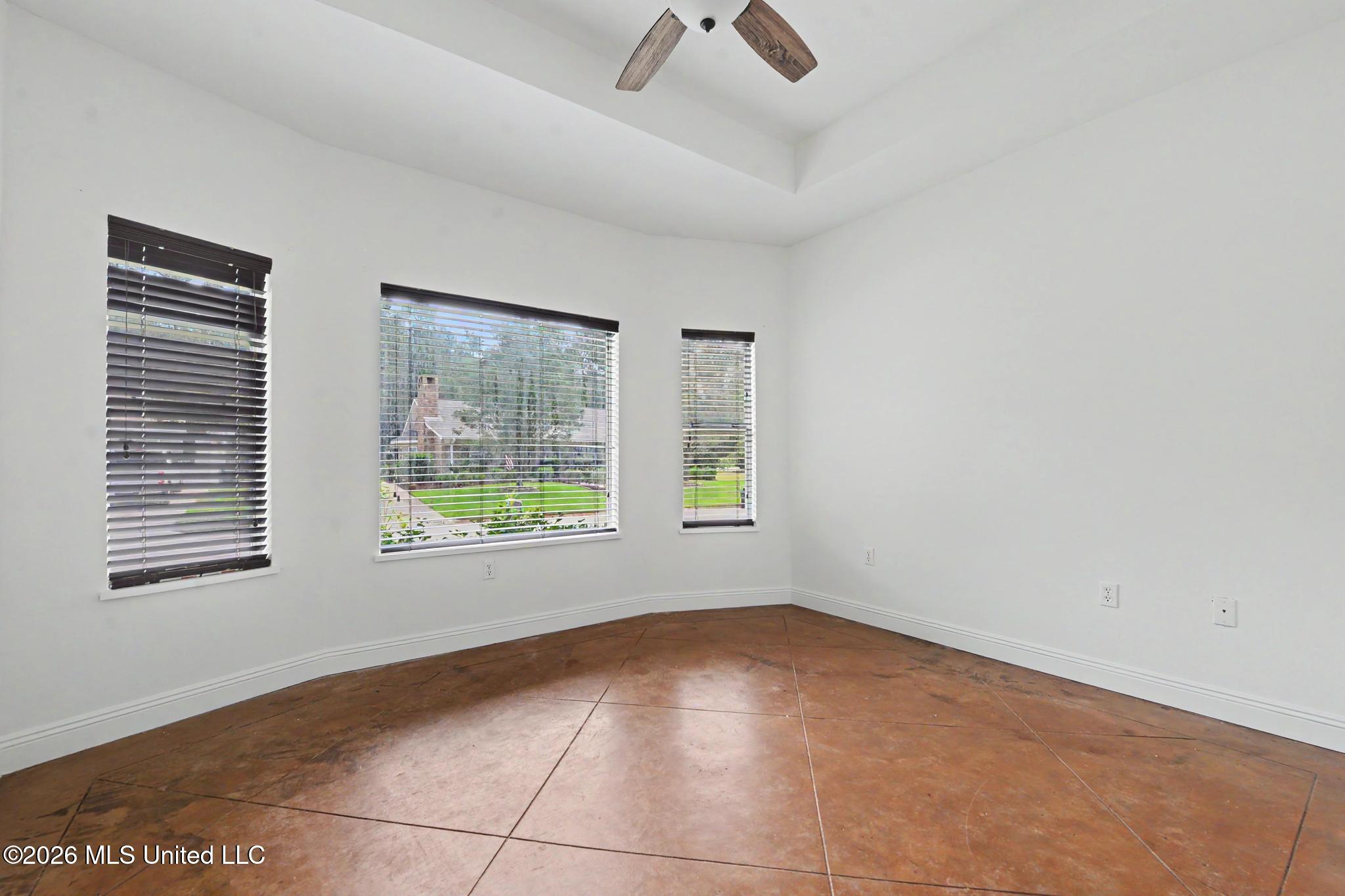 246 Pine Driveway Property Photo 24