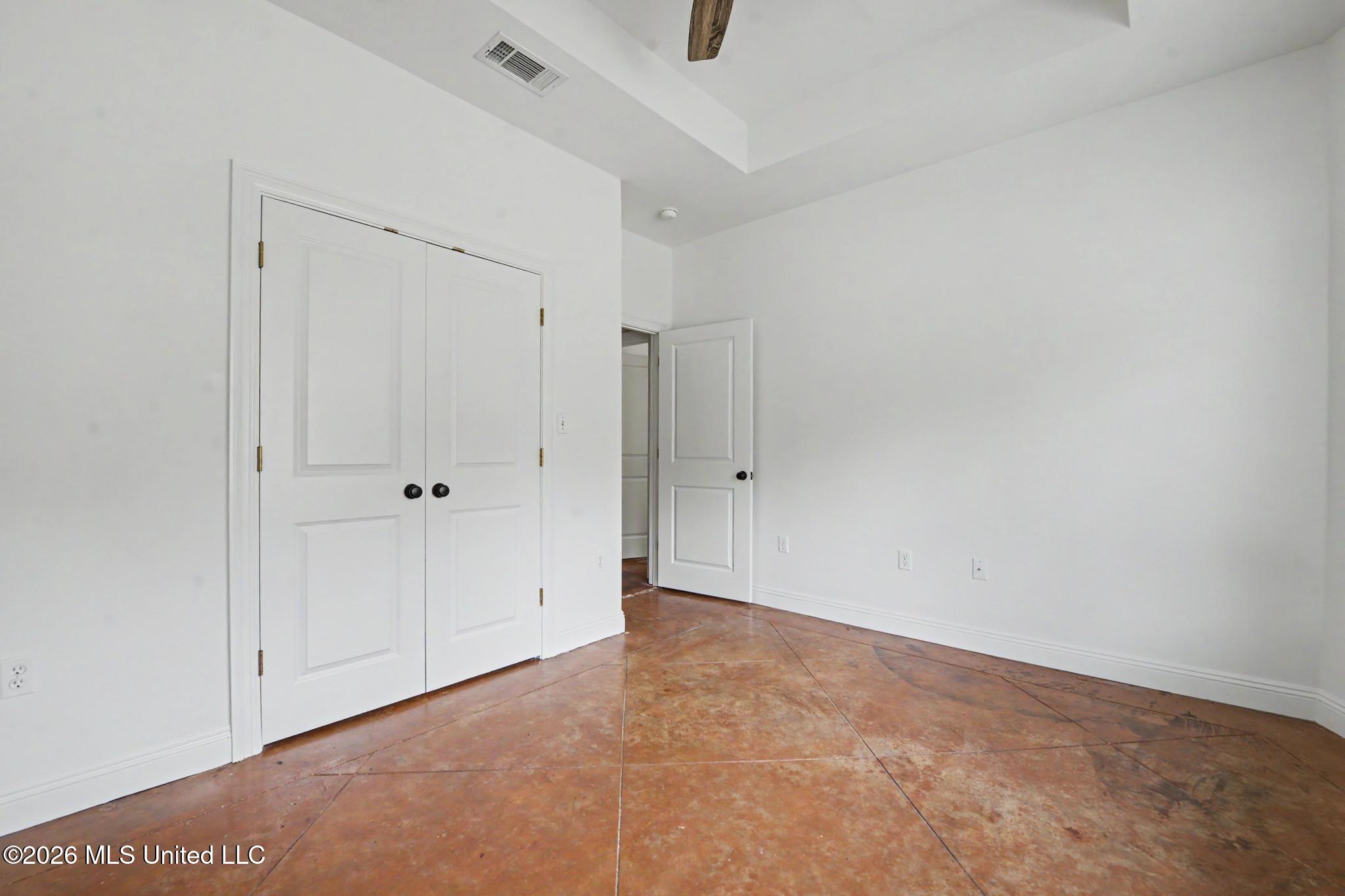 246 Pine Driveway Property Photo 25