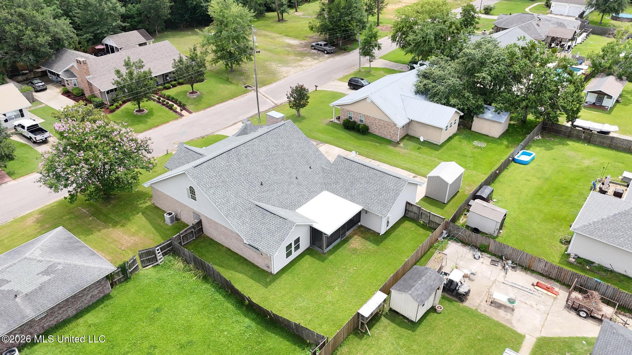 246 Pine Driveway Property Photo 37