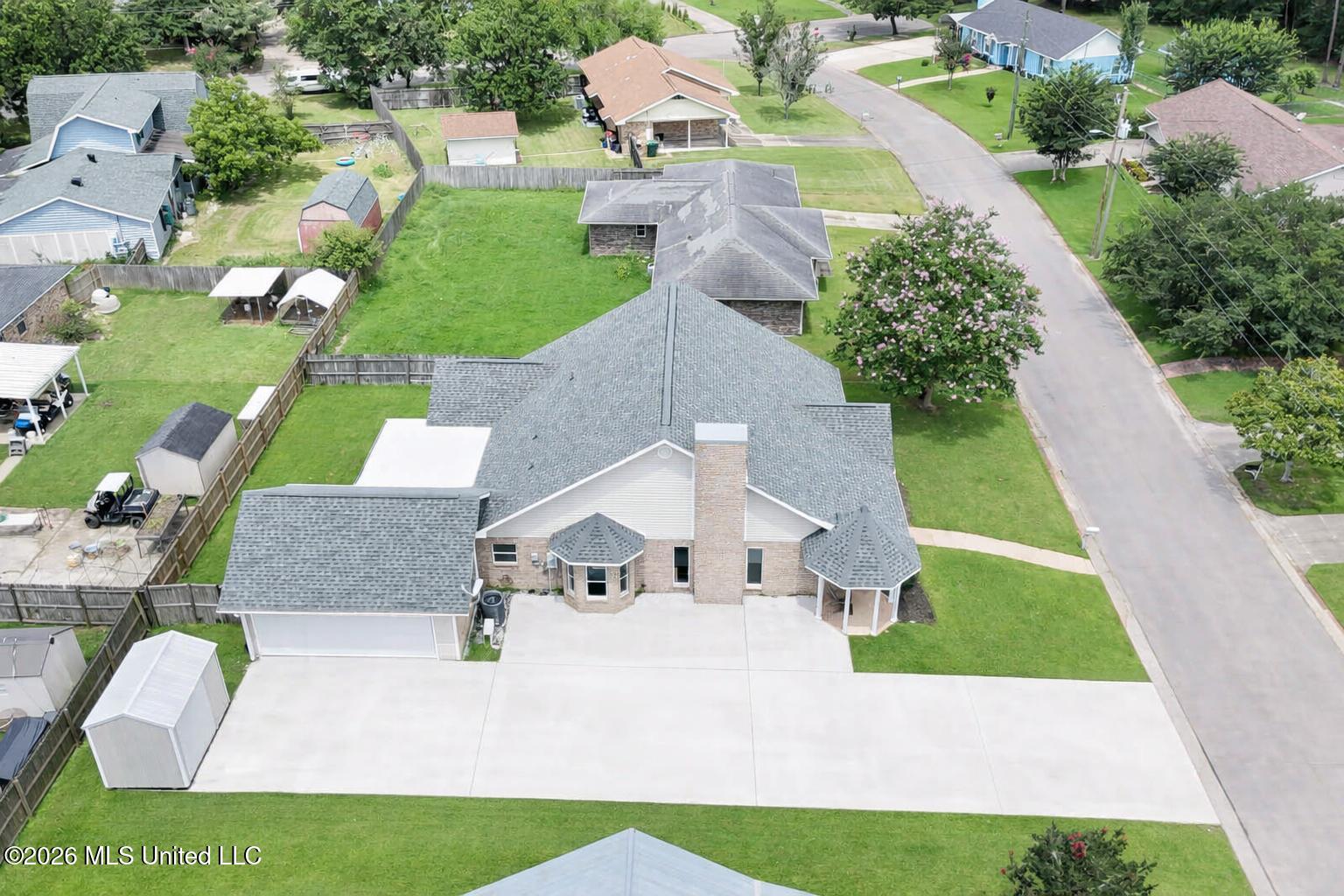 246 Pine Driveway Property Photo 39