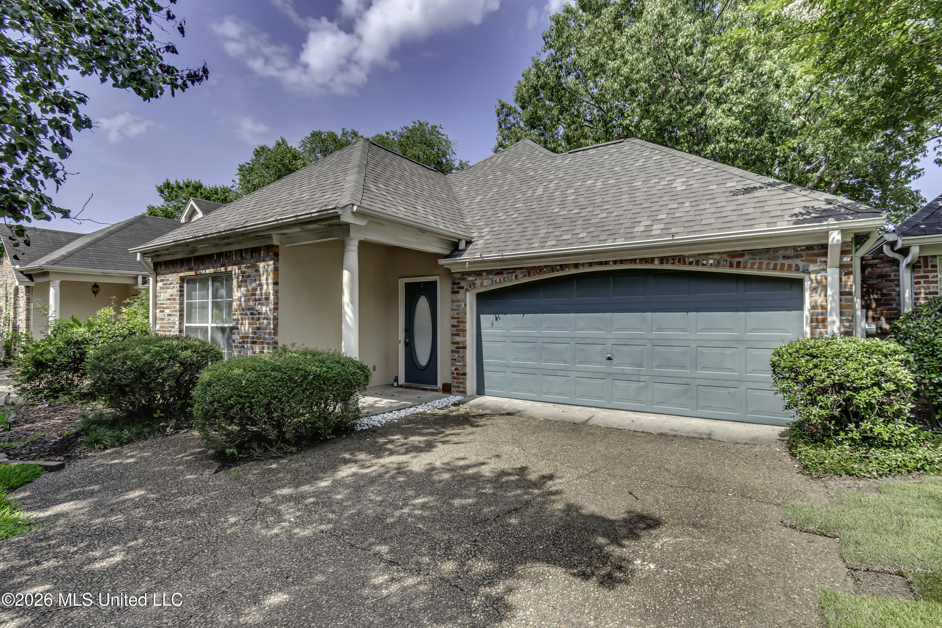 414 Friday Harbour Property Photo 2