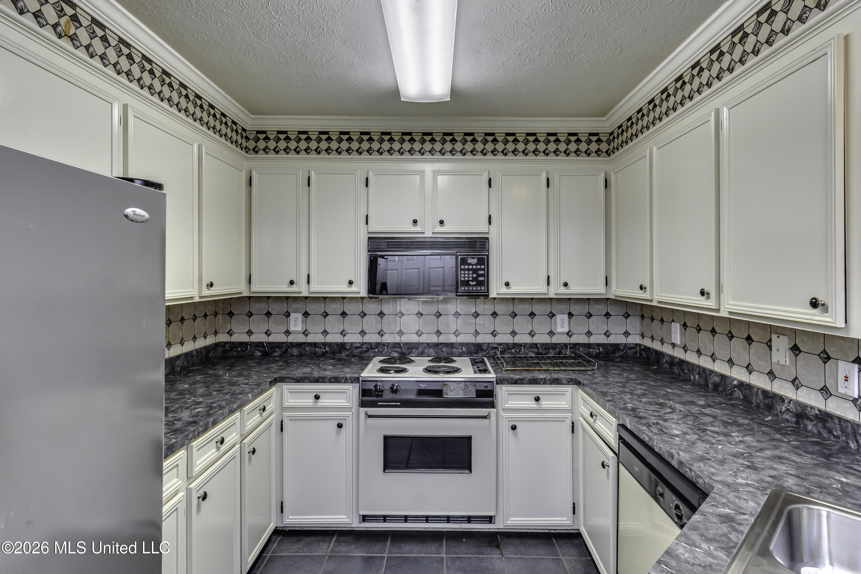 414 Friday Harbour Property Photo 15
