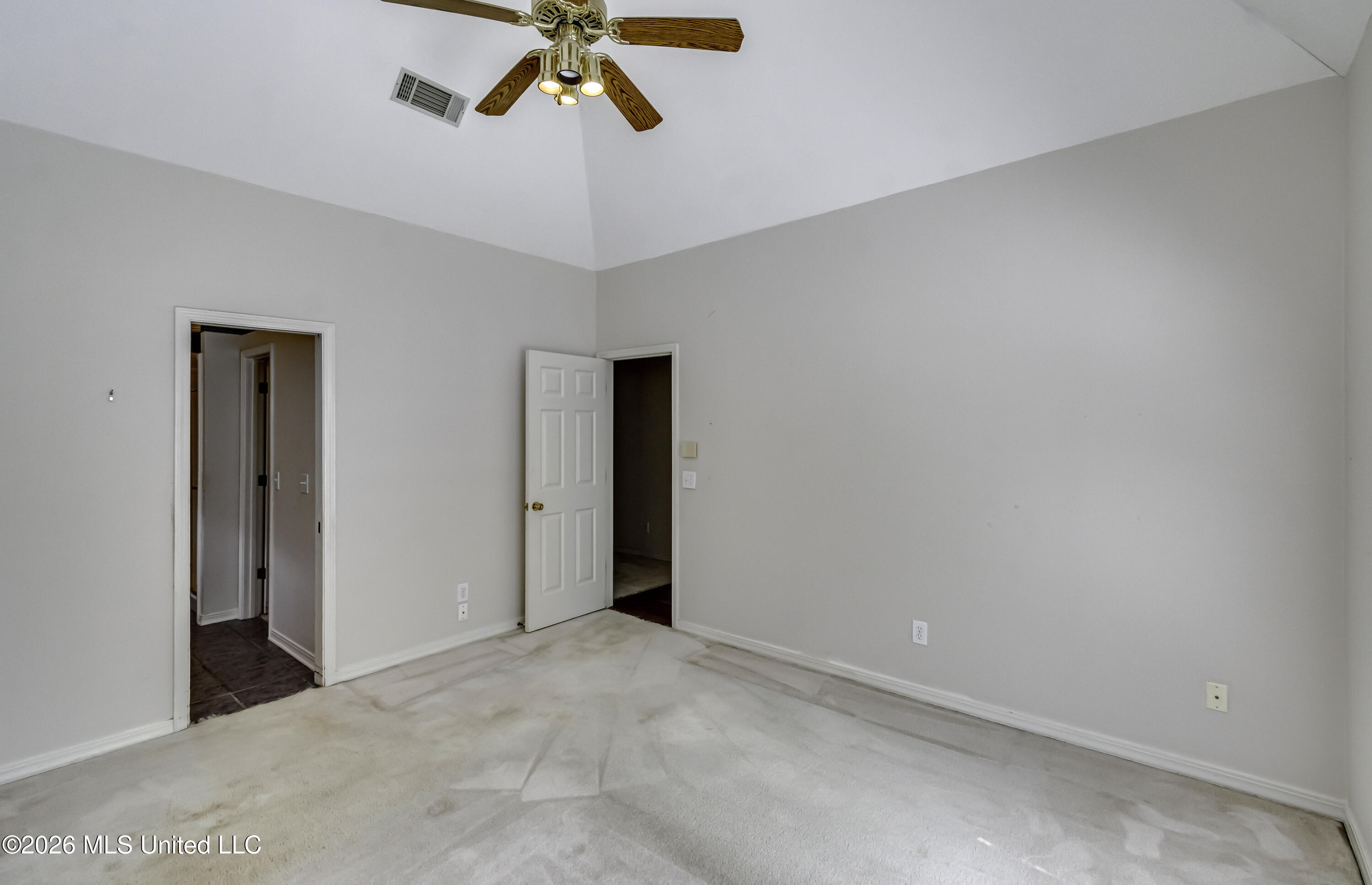 414 Friday Harbour Property Photo 38
