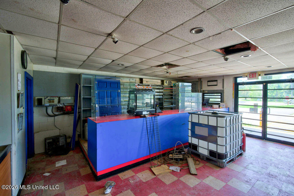 4317 Nathan Hale Avenue Property Photo 10