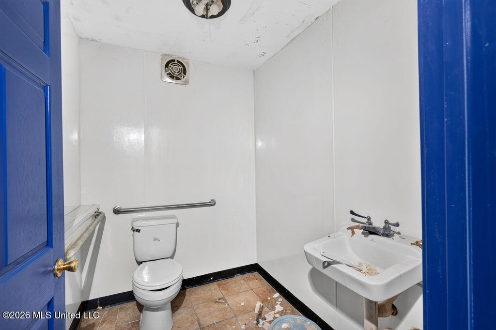 4317 Nathan Hale Avenue Property Photo 16