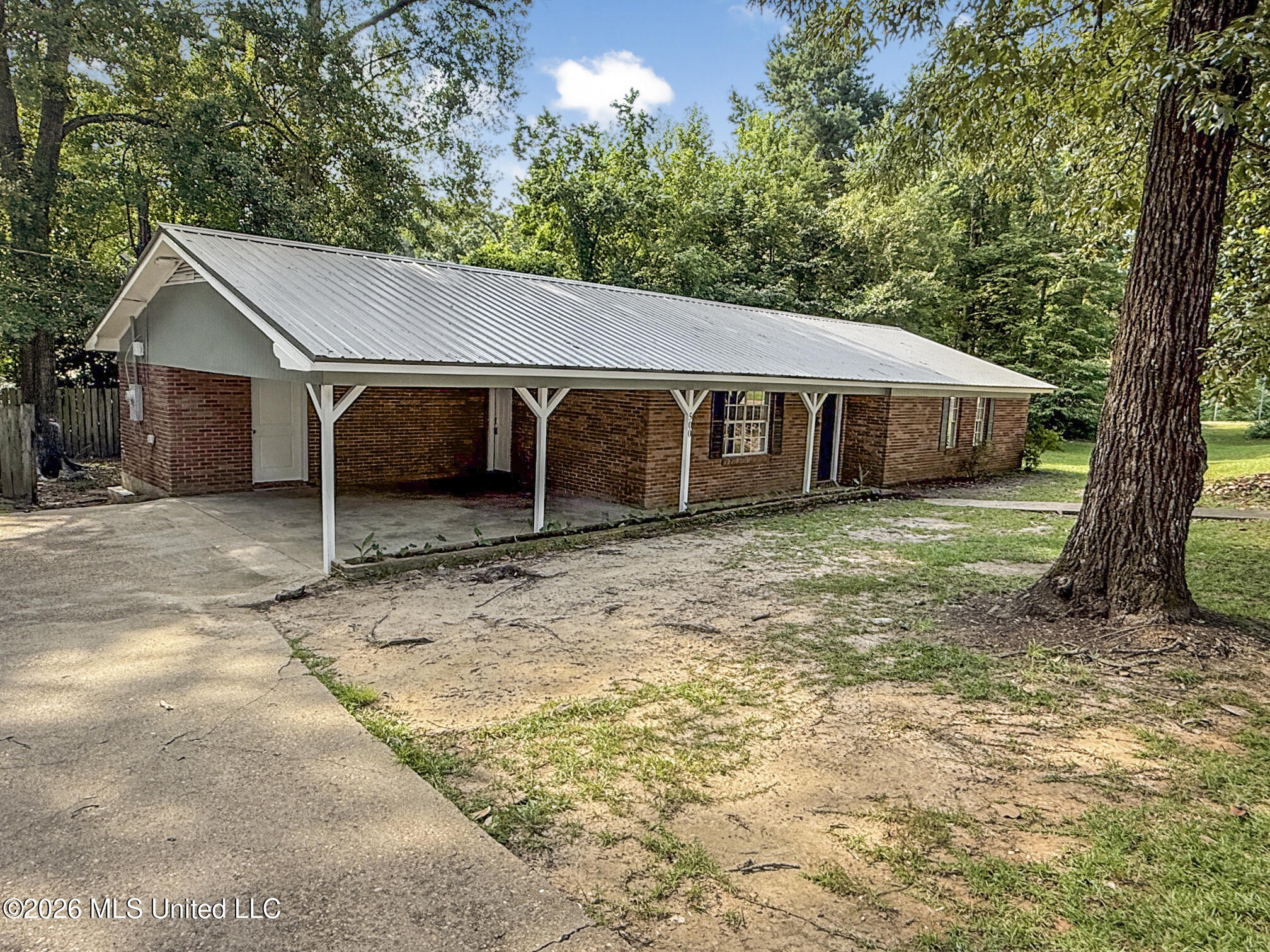 500 W Avenue Property Photo 2