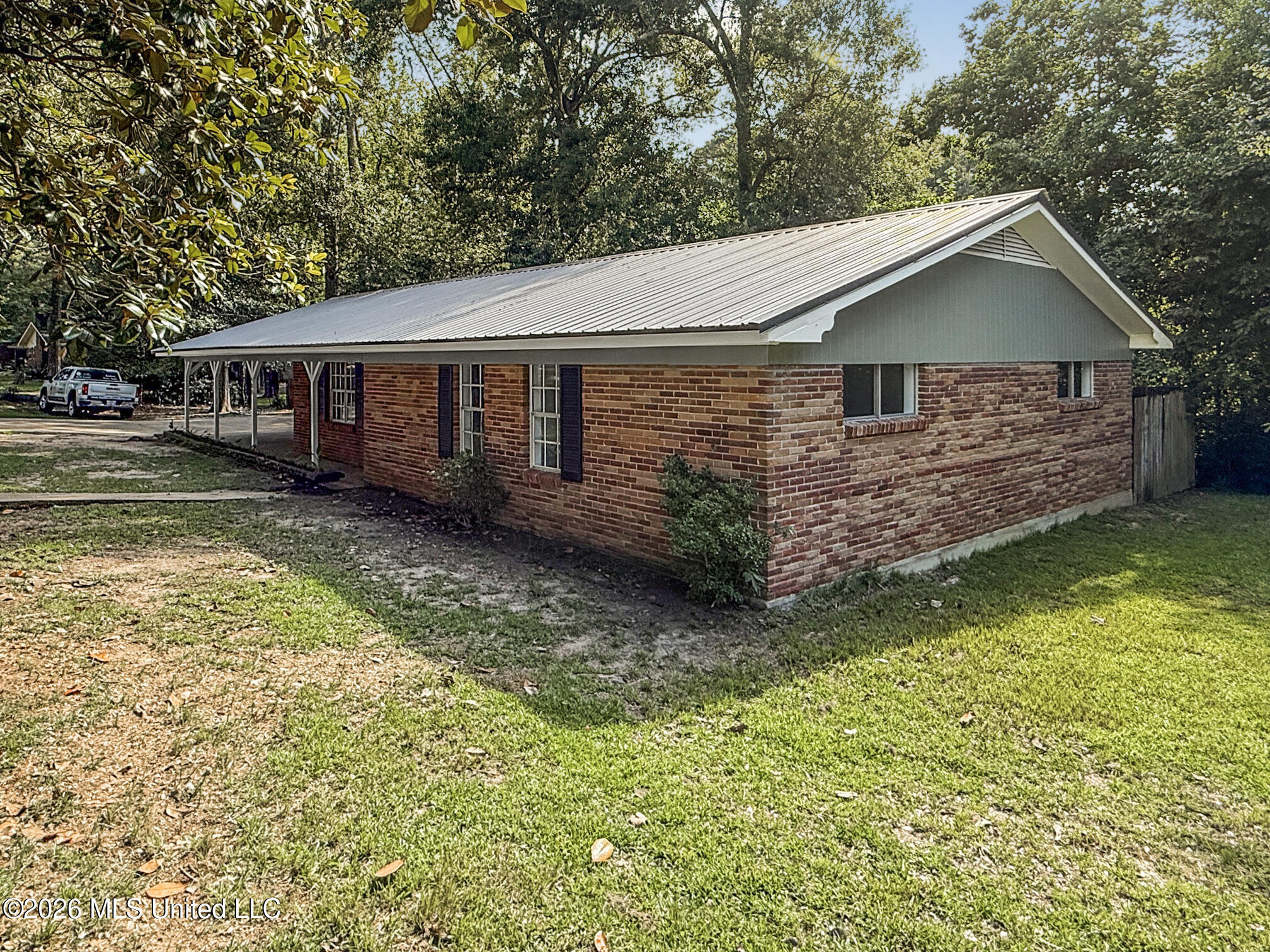 500 W Avenue Property Photo 3