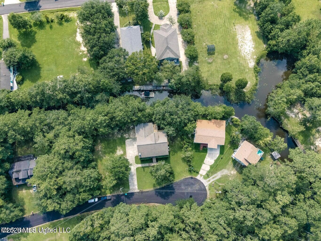 12216 Sandy Hook Lane Property Photo 2