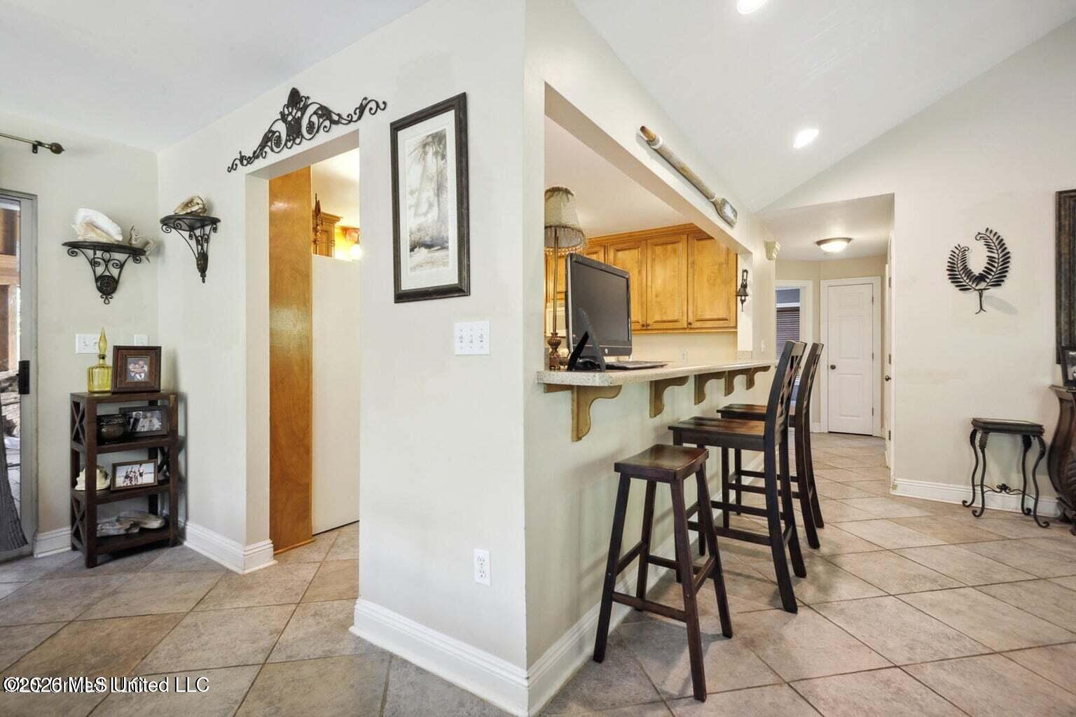 12216 Sandy Hook Lane Property Photo 10