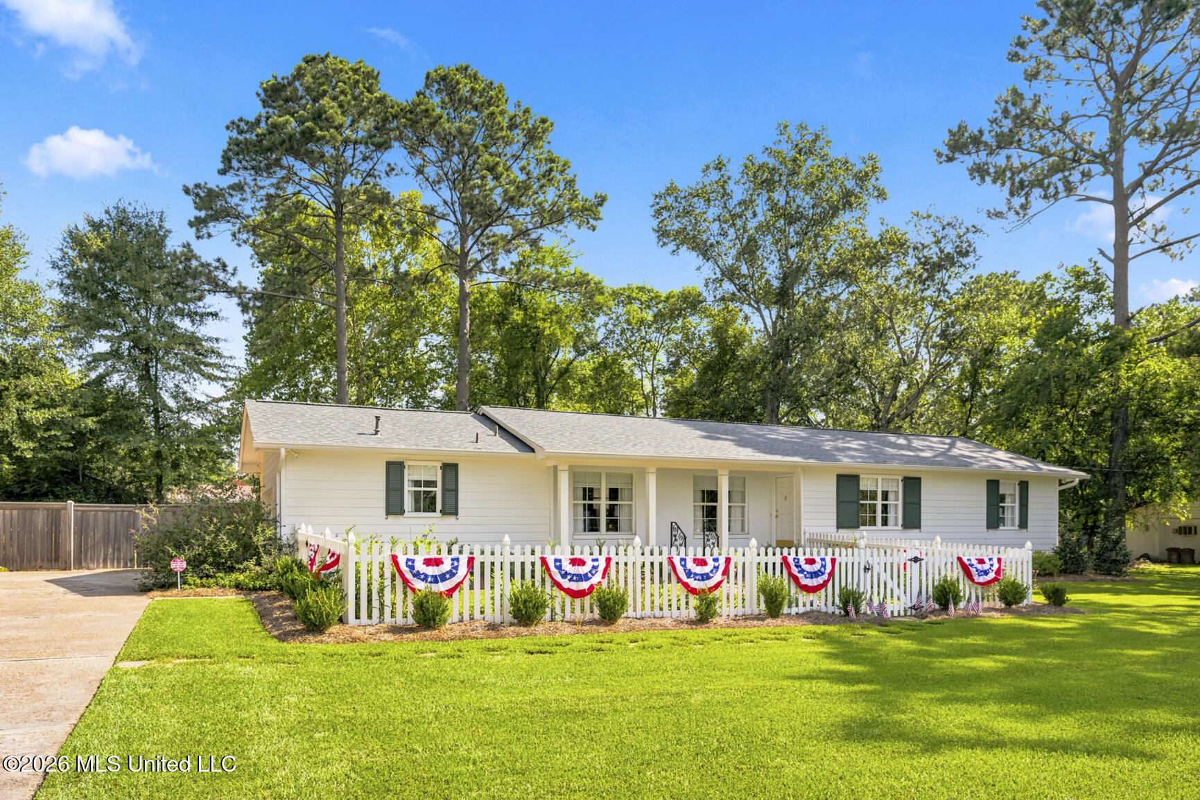 208 Saint Augustine Drive Property Photo 1