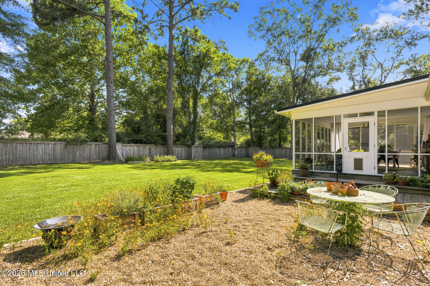208 Saint Augustine Drive Property Photo 8
