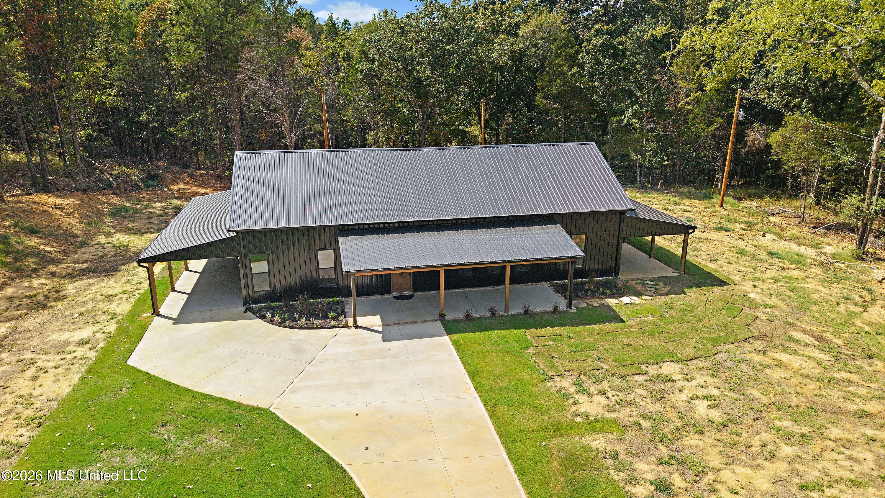 70 Wall Hill Farms Property Photo 4