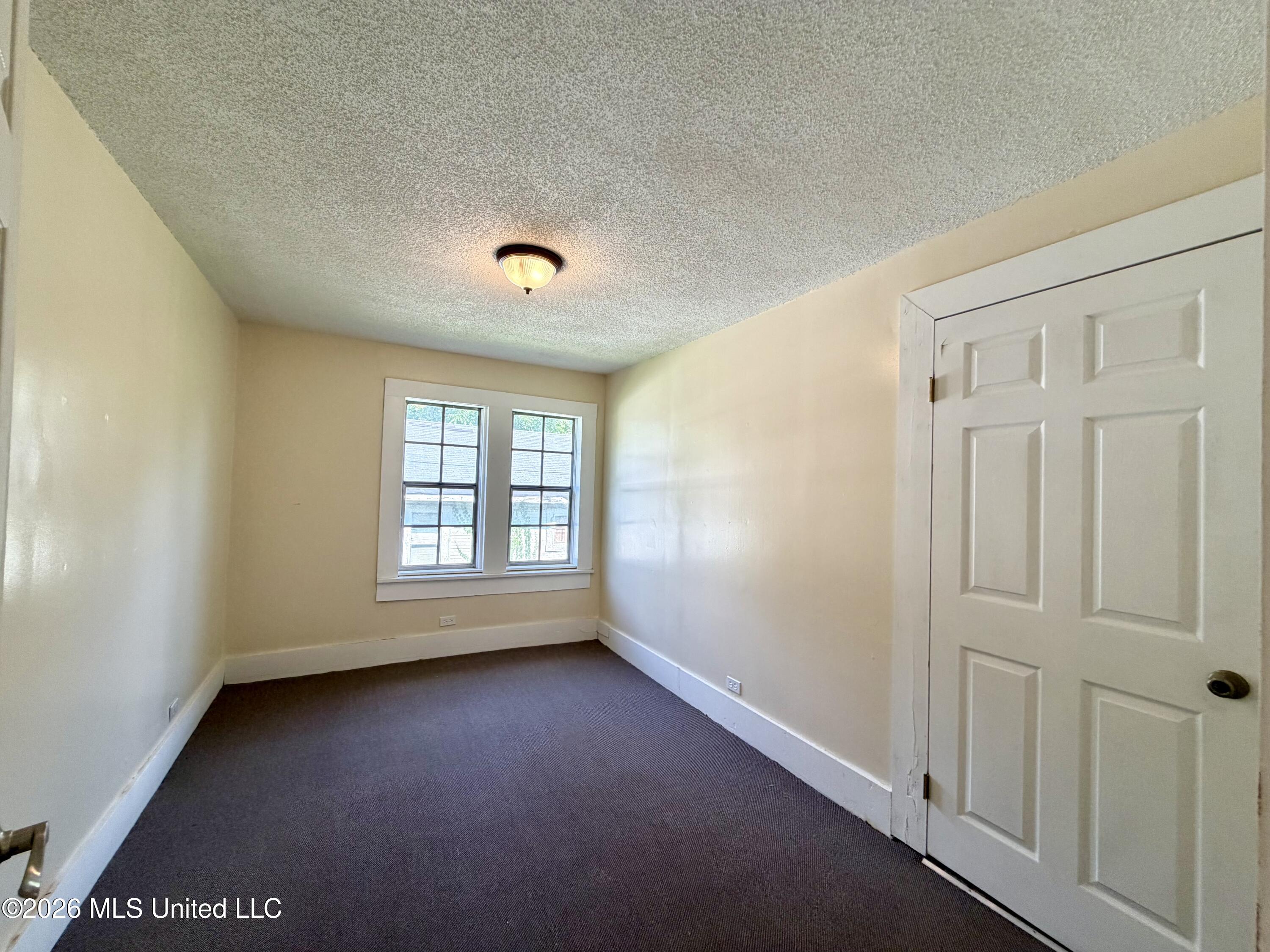410 E Minnesota Street Property Photo 10