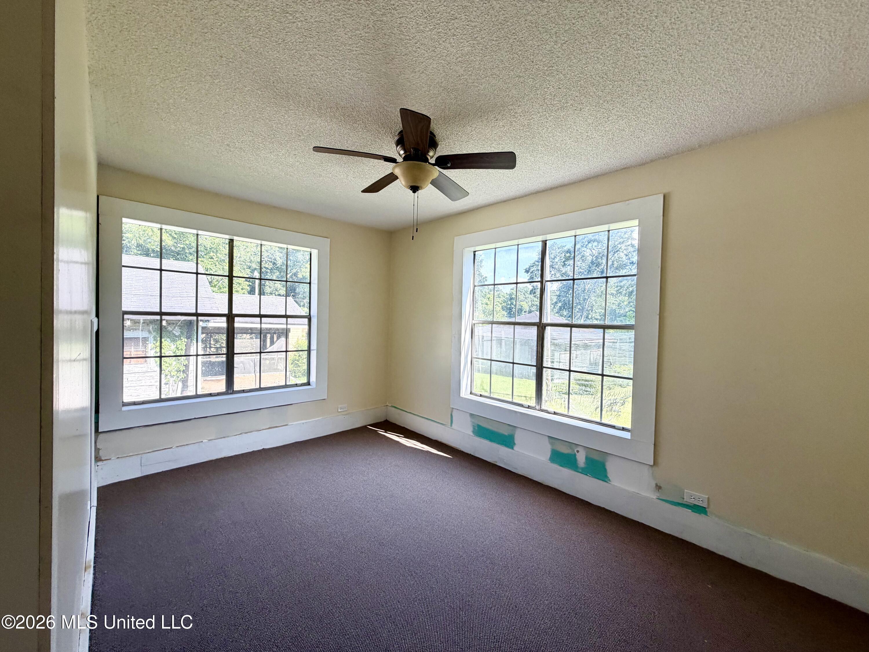 410 E Minnesota Street Property Photo 13