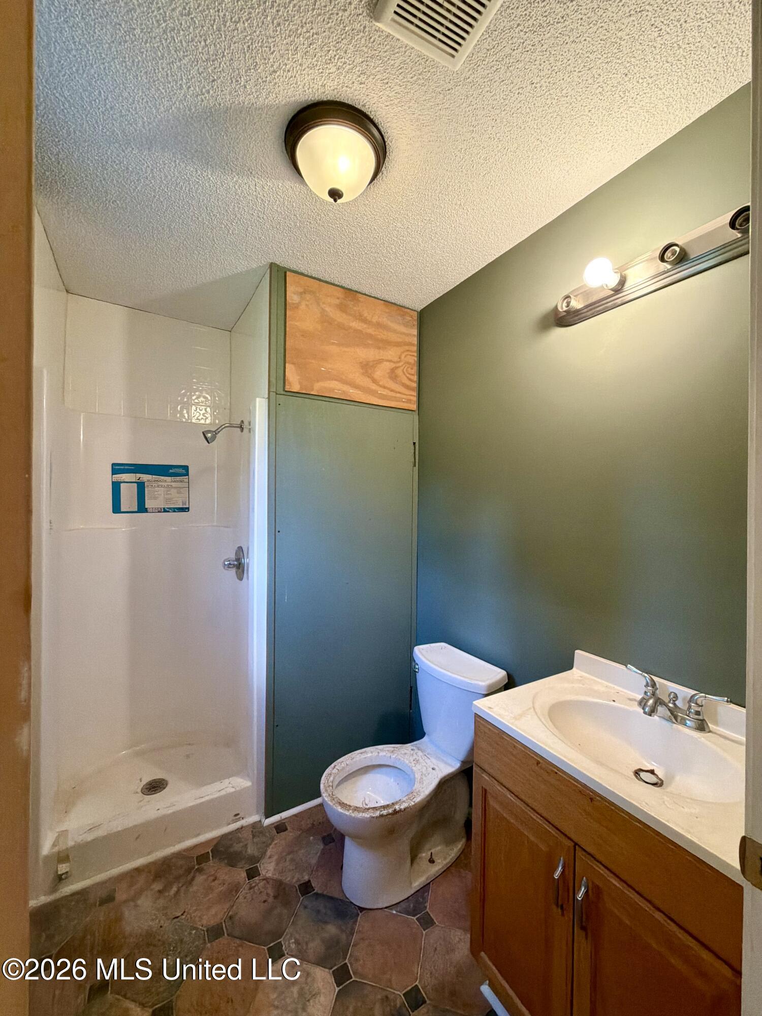410 E Minnesota Street Property Photo 15