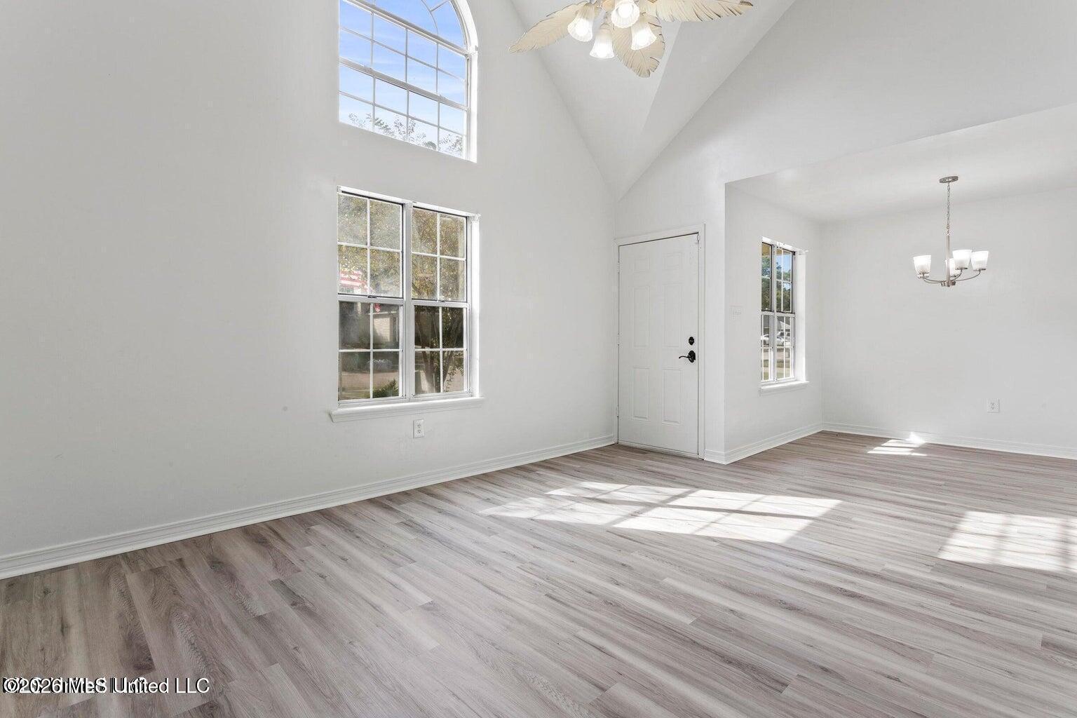 1706 James Buchanan Drive Property Photo 3