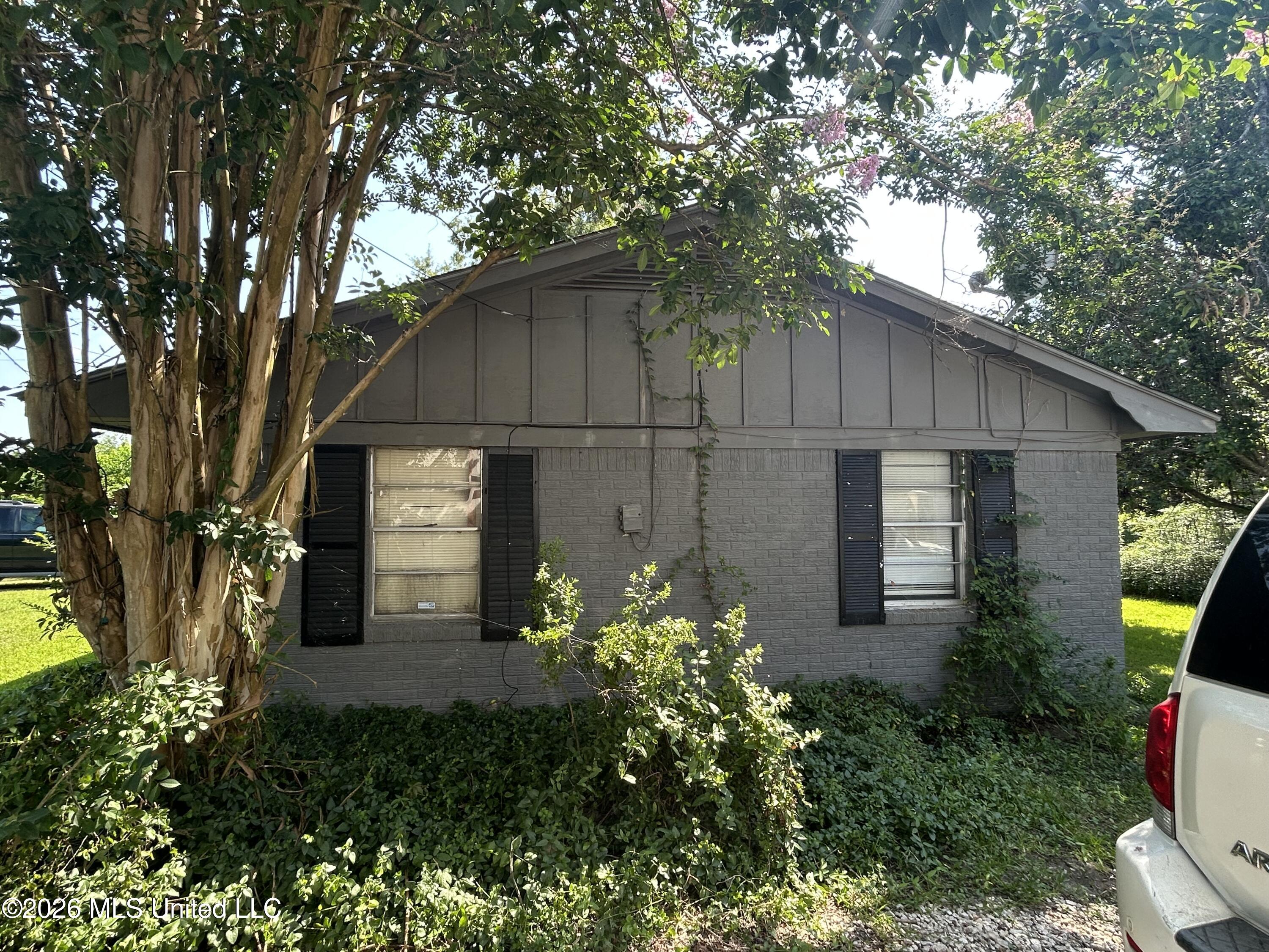 5499 Mississippi 7 Property Photo 3