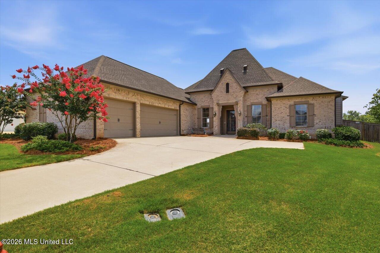 217 Harris Circle Property Photo 2