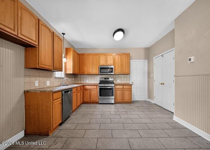 304 Vacation Lane Property Photo 10
