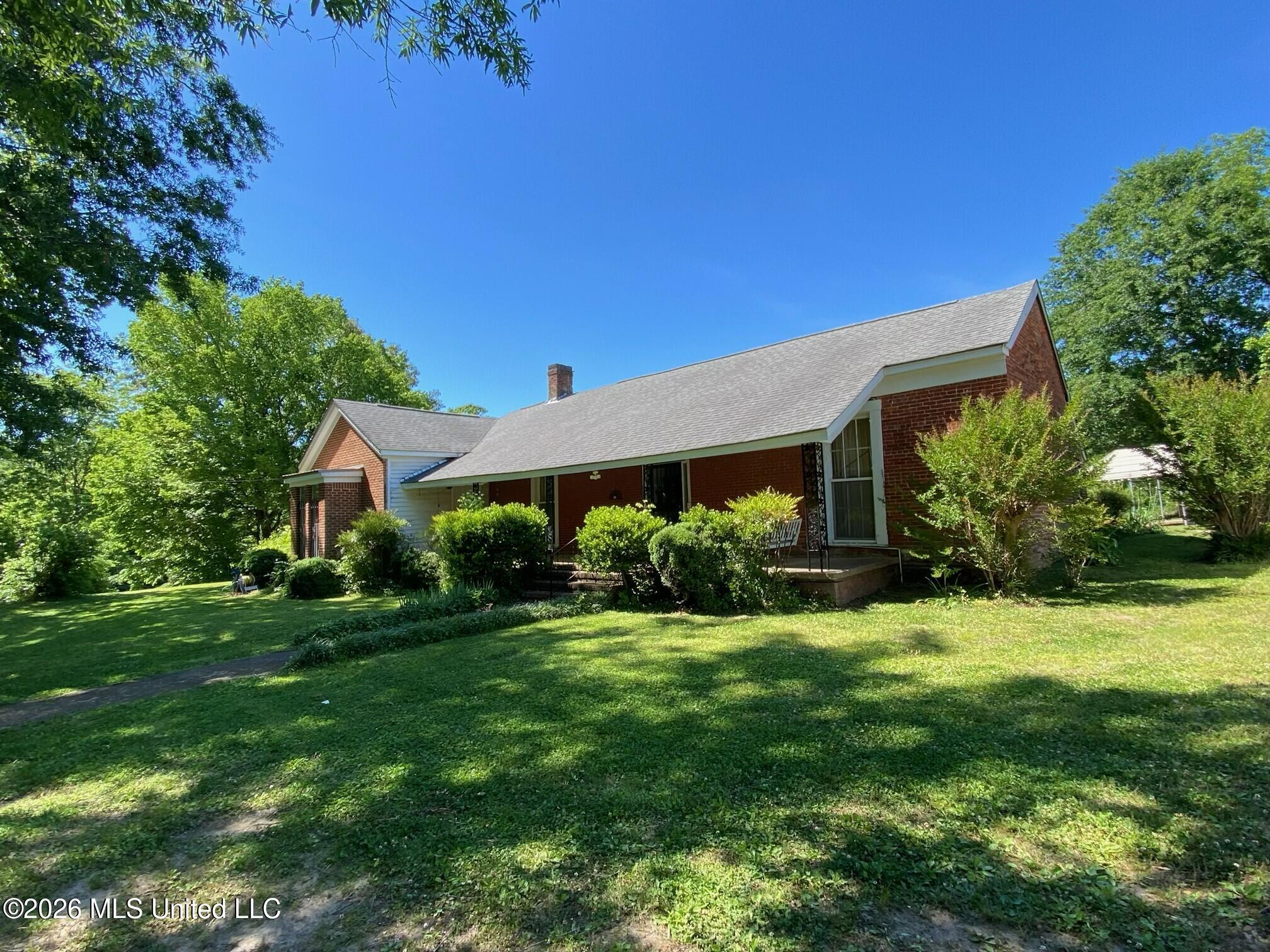 9 Potts Camp Road Property Photo 2