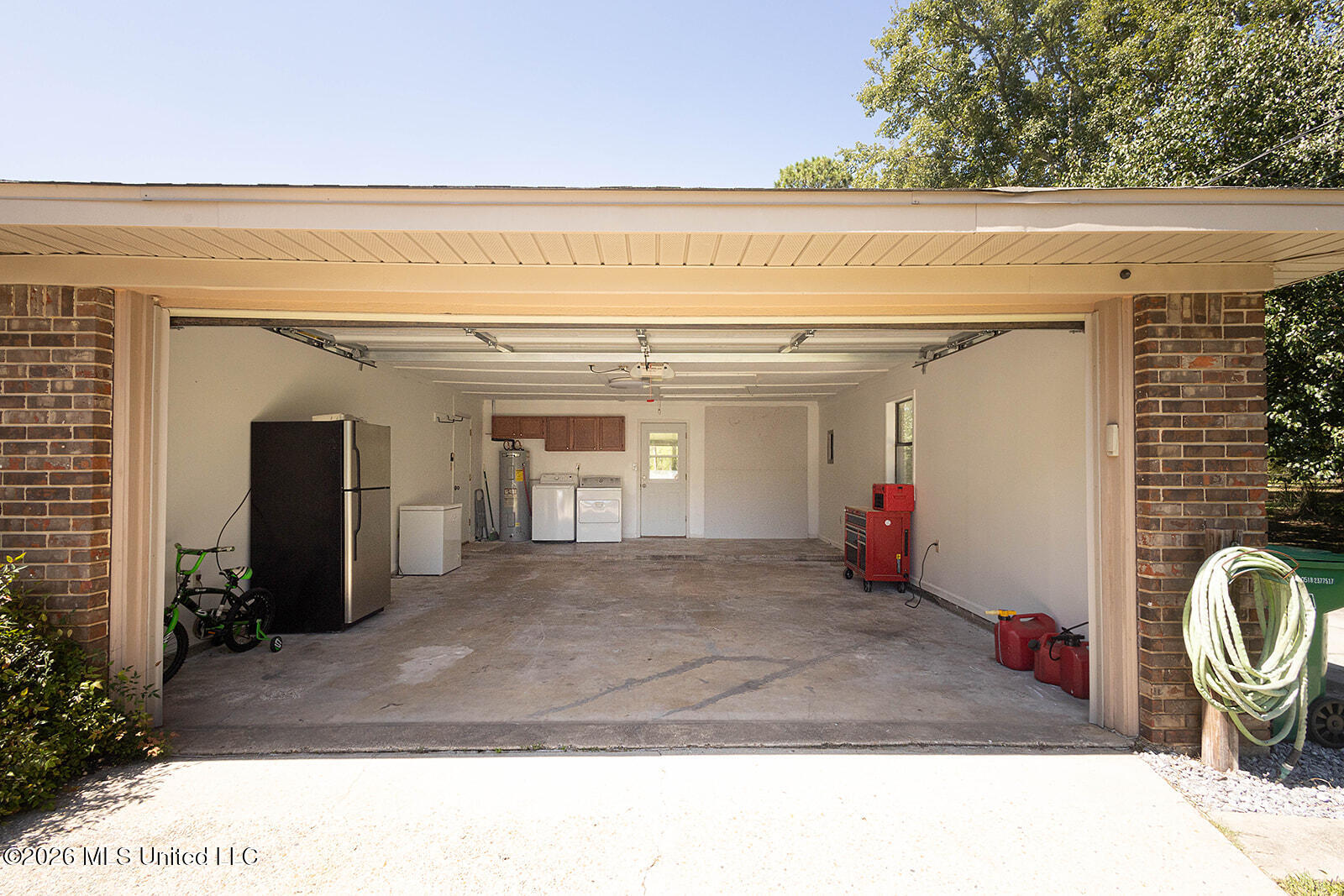 13200 Pine Avenue Property Photo 5
