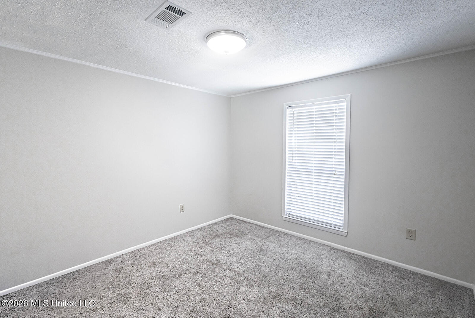 13200 Pine Avenue Property Photo 10