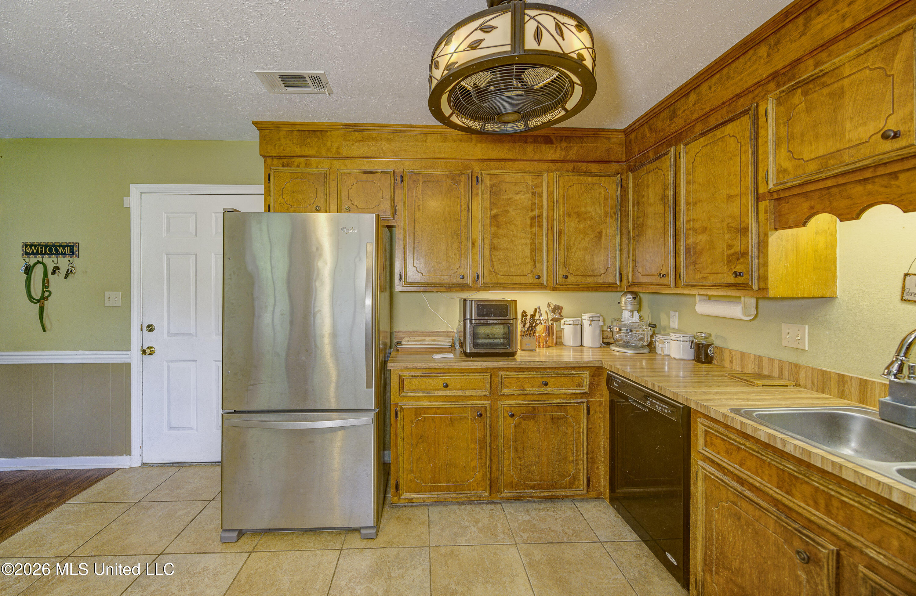 103 Erin Cove Property Photo 5