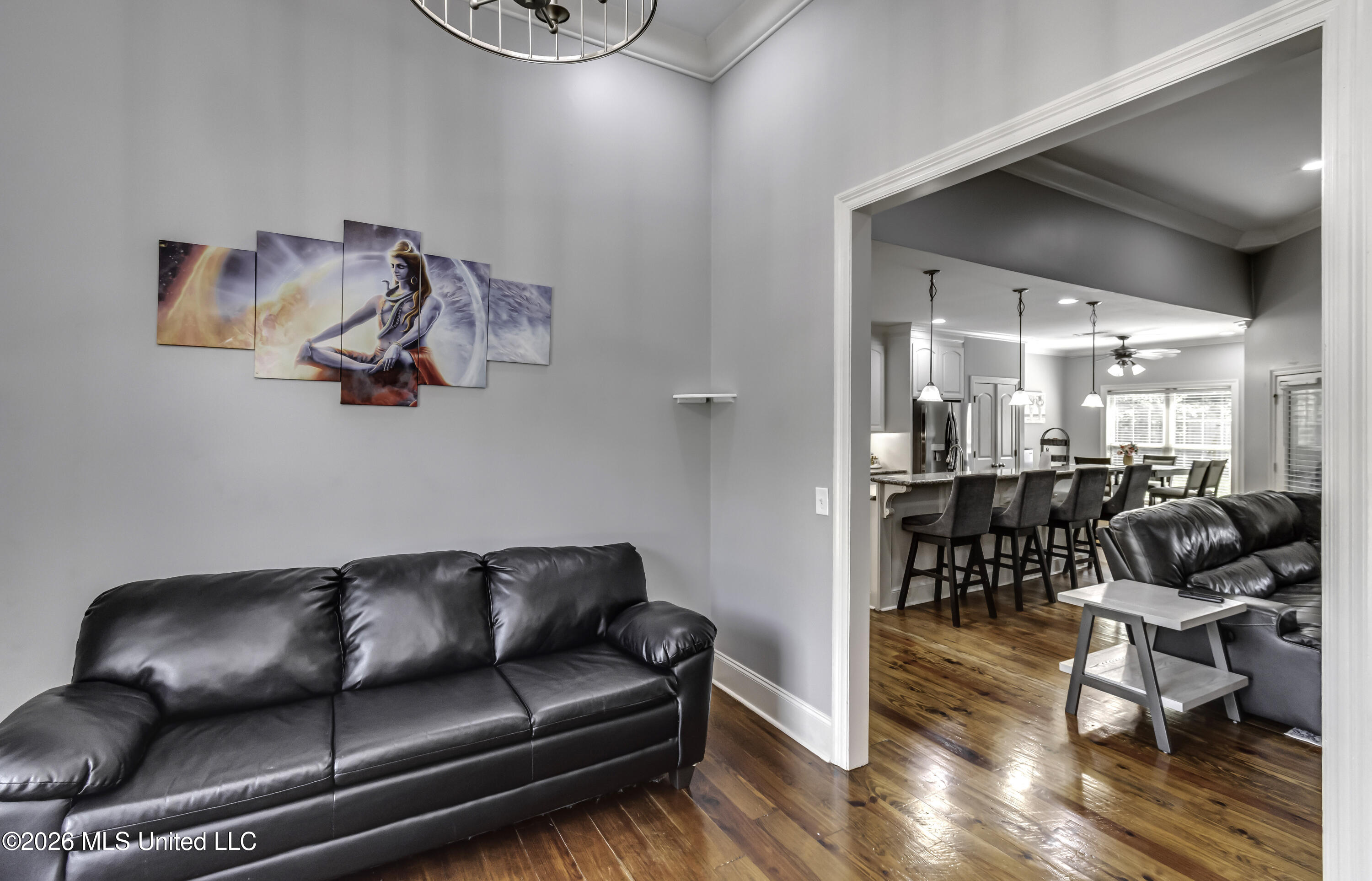 115 Caledonian Boulevard Property Photo 7