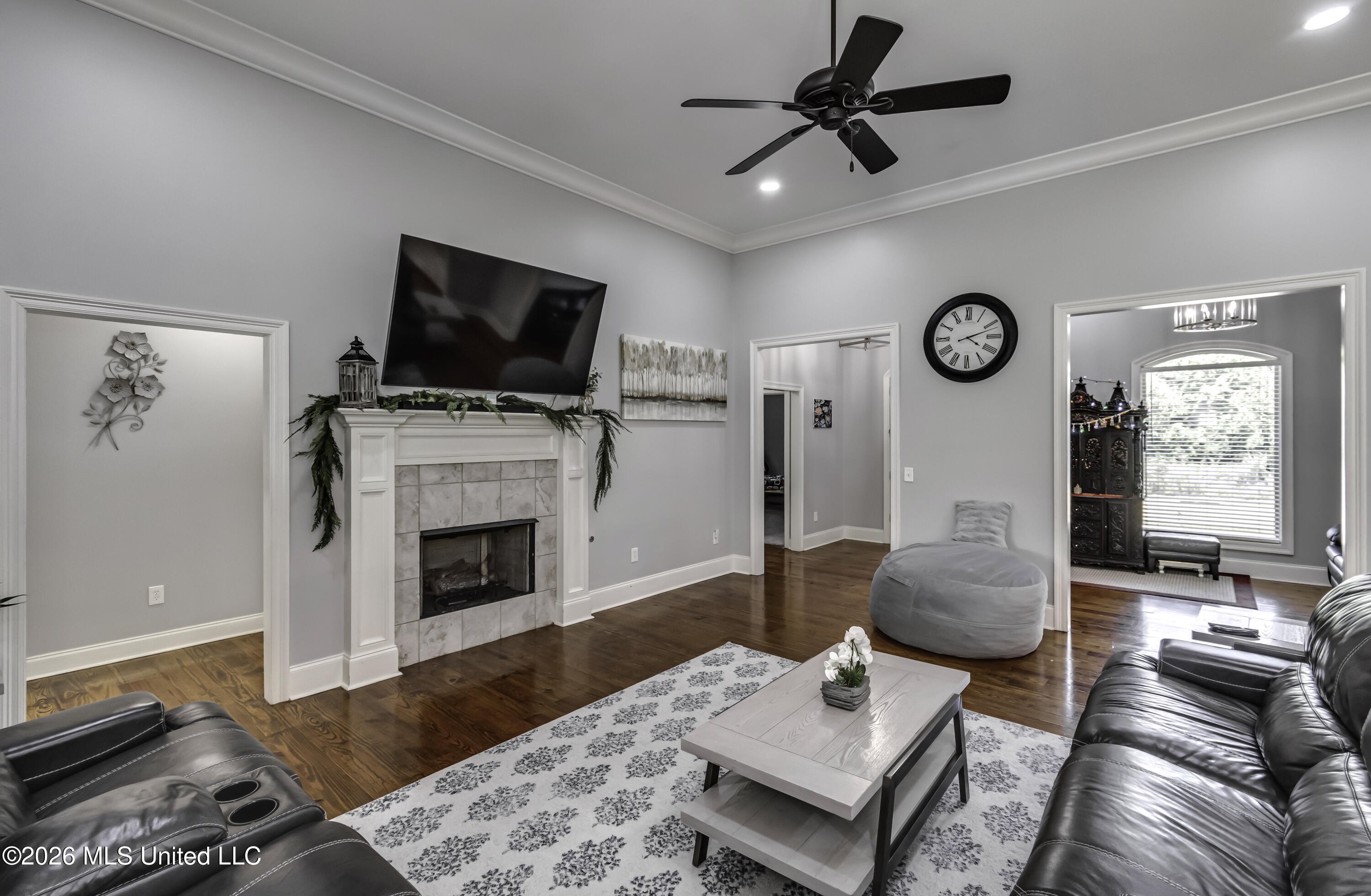 115 Caledonian Boulevard Property Photo 11