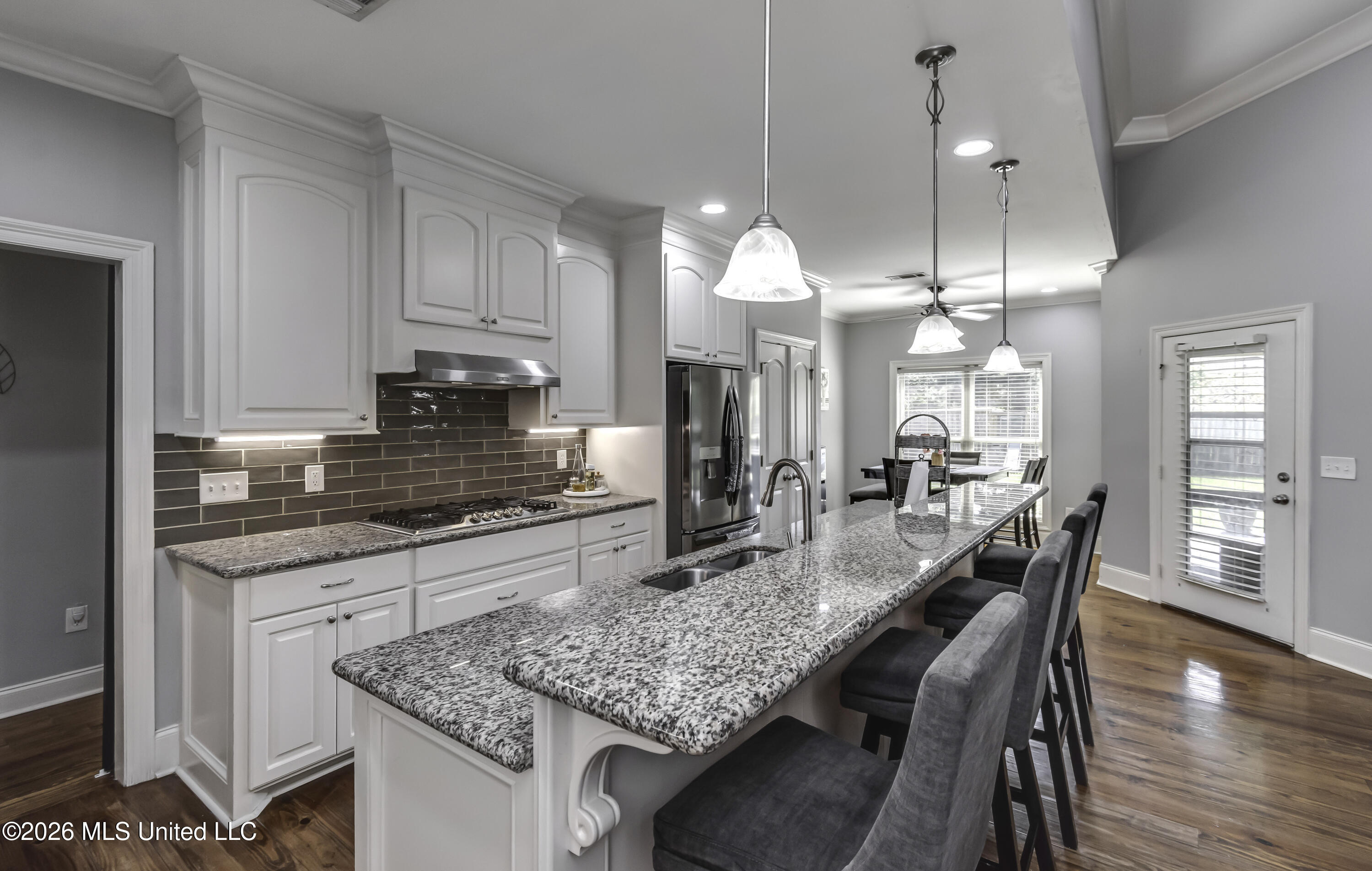 115 Caledonian Boulevard Property Photo 14
