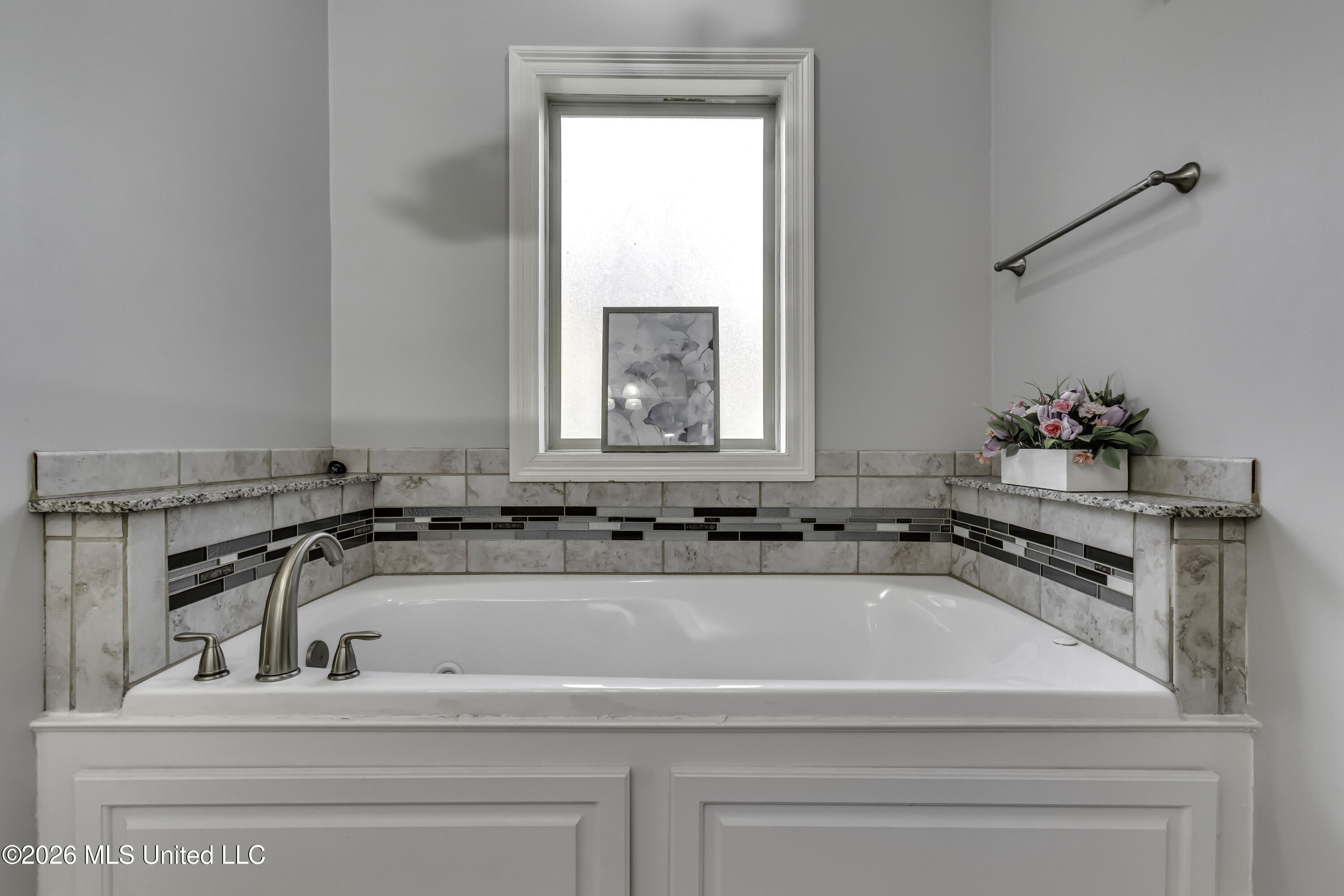 115 Caledonian Boulevard Property Photo 23