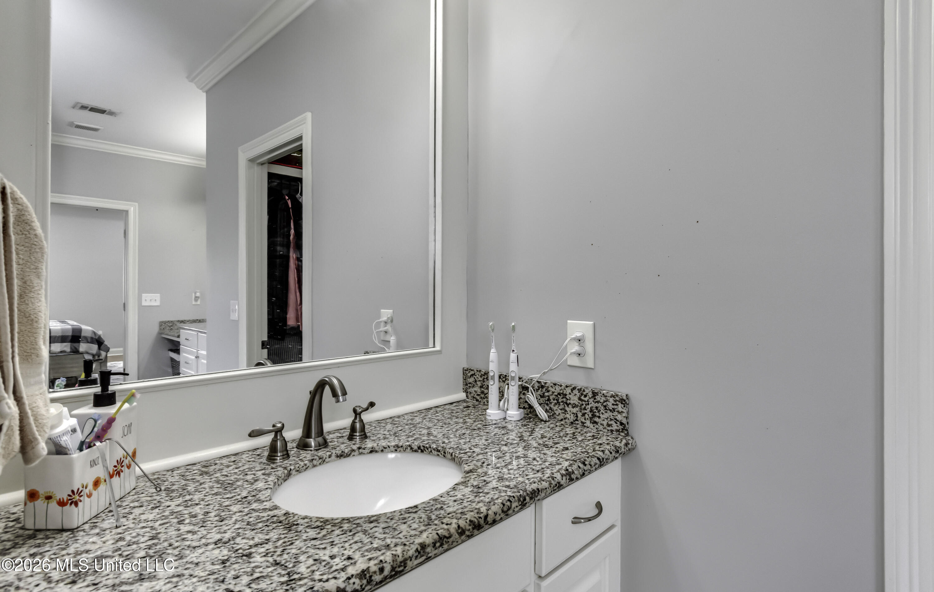 115 Caledonian Boulevard Property Photo 24