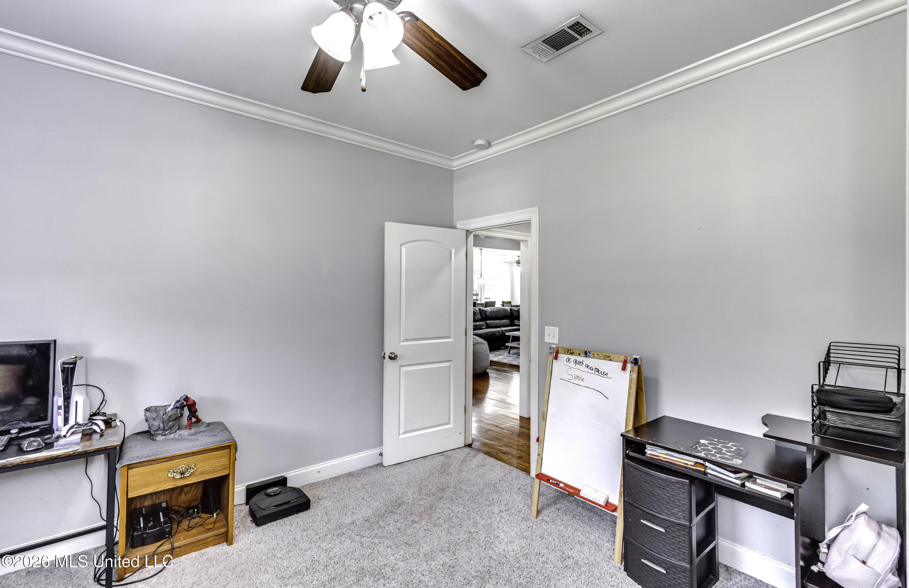 115 Caledonian Boulevard Property Photo 29
