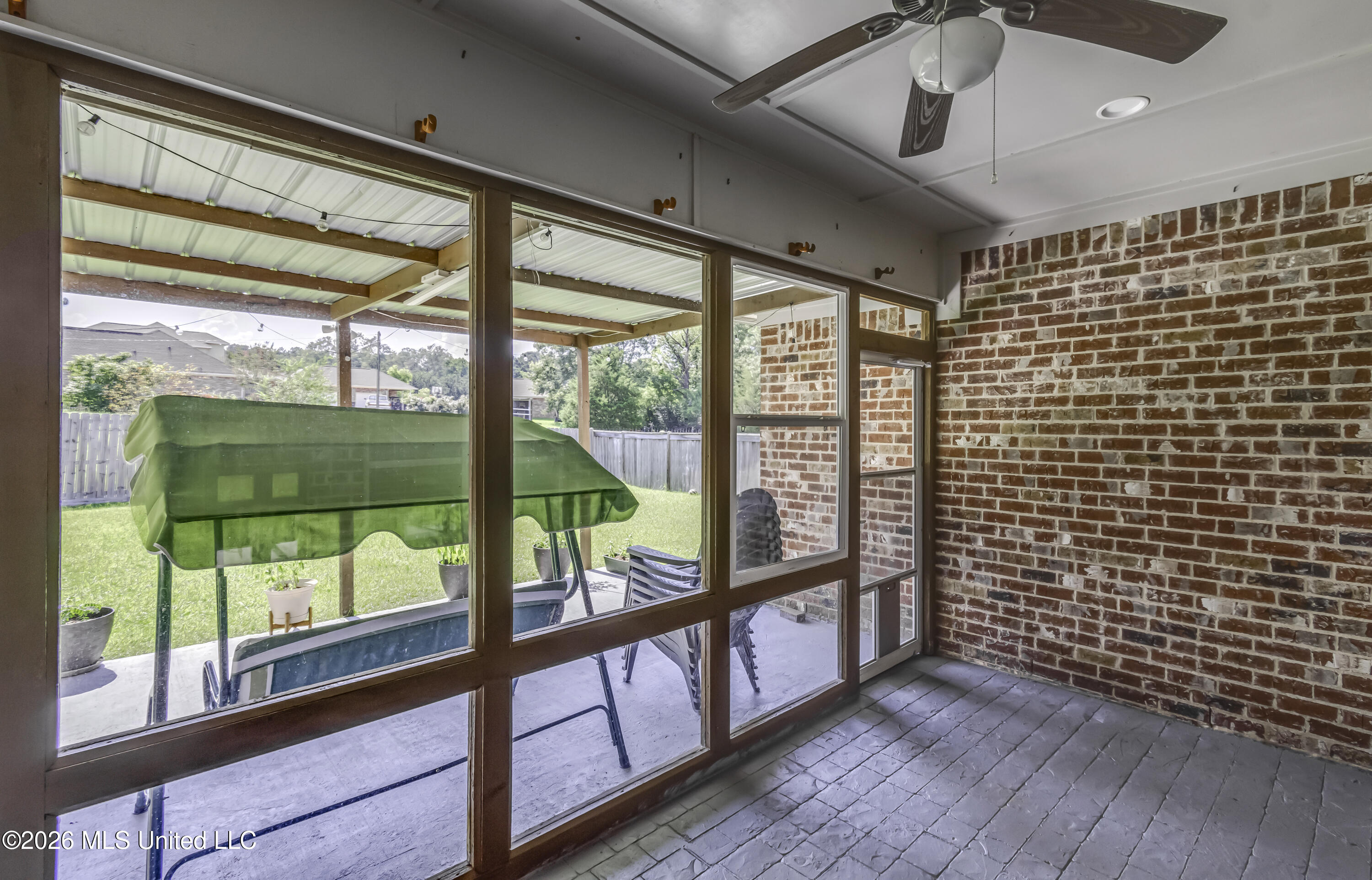 115 Caledonian Boulevard Property Photo 36