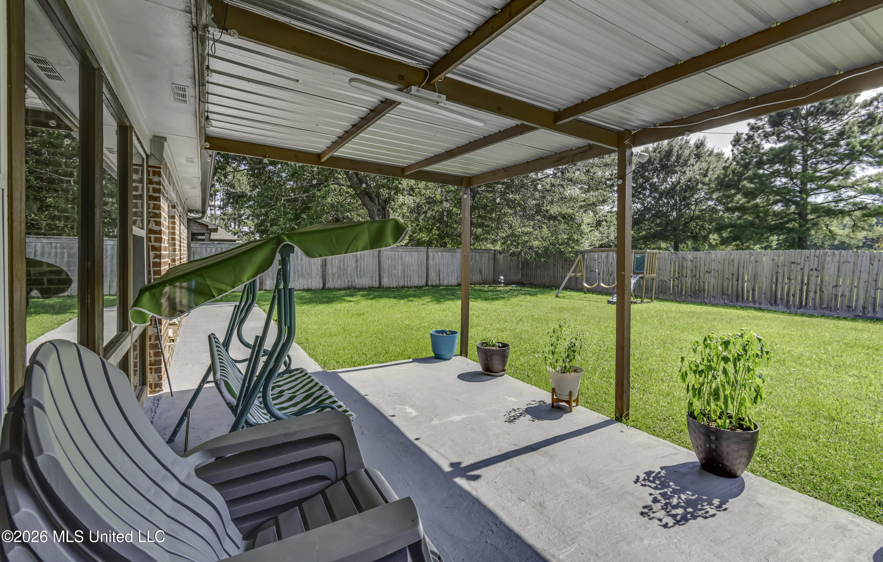 115 Caledonian Boulevard Property Photo 39