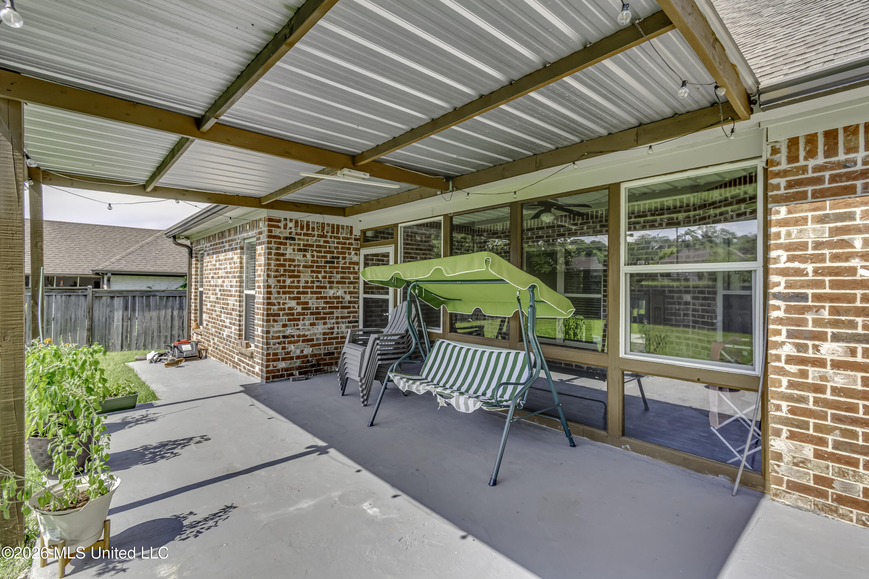 115 Caledonian Boulevard Property Photo 42