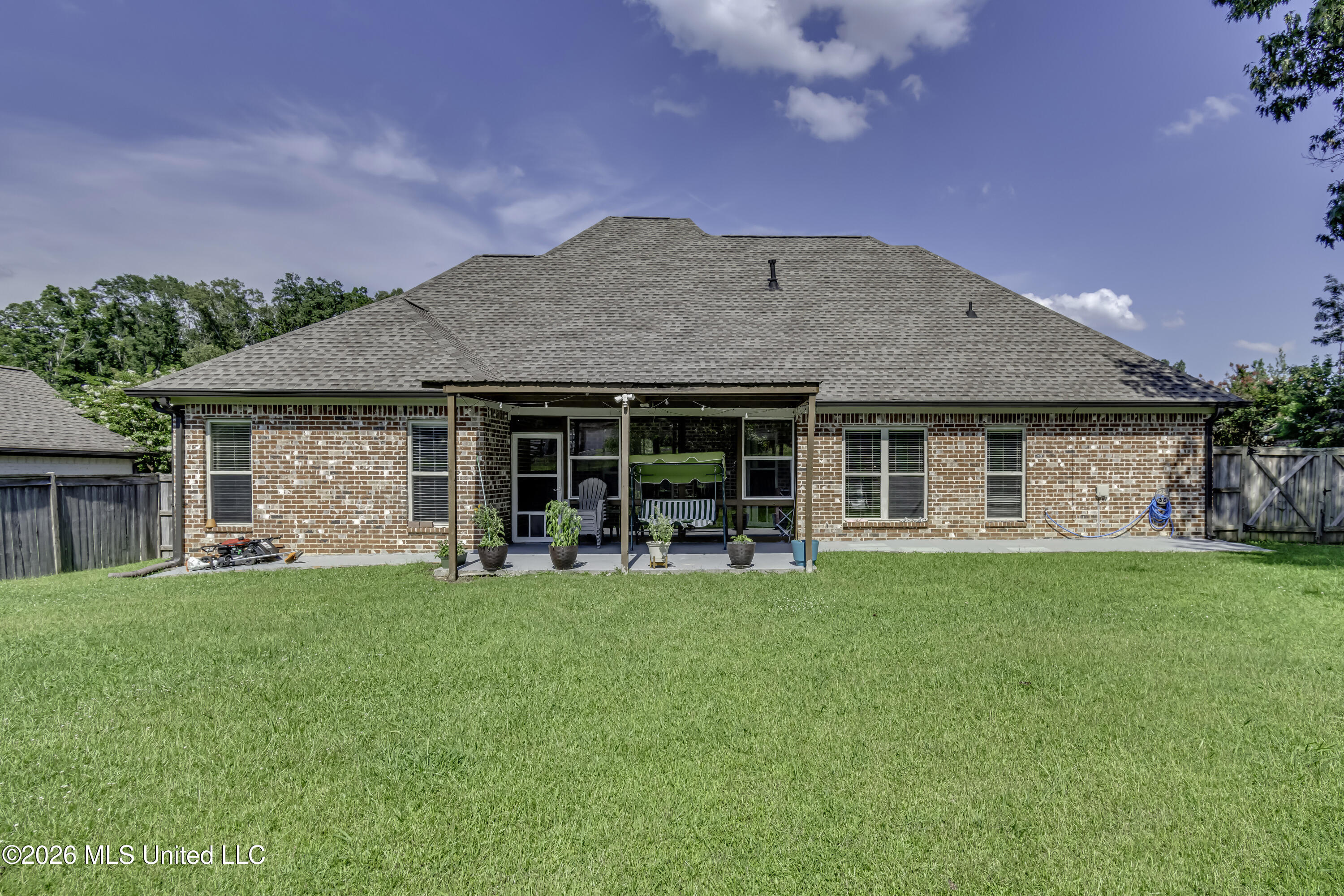 115 Caledonian Boulevard Property Photo 44