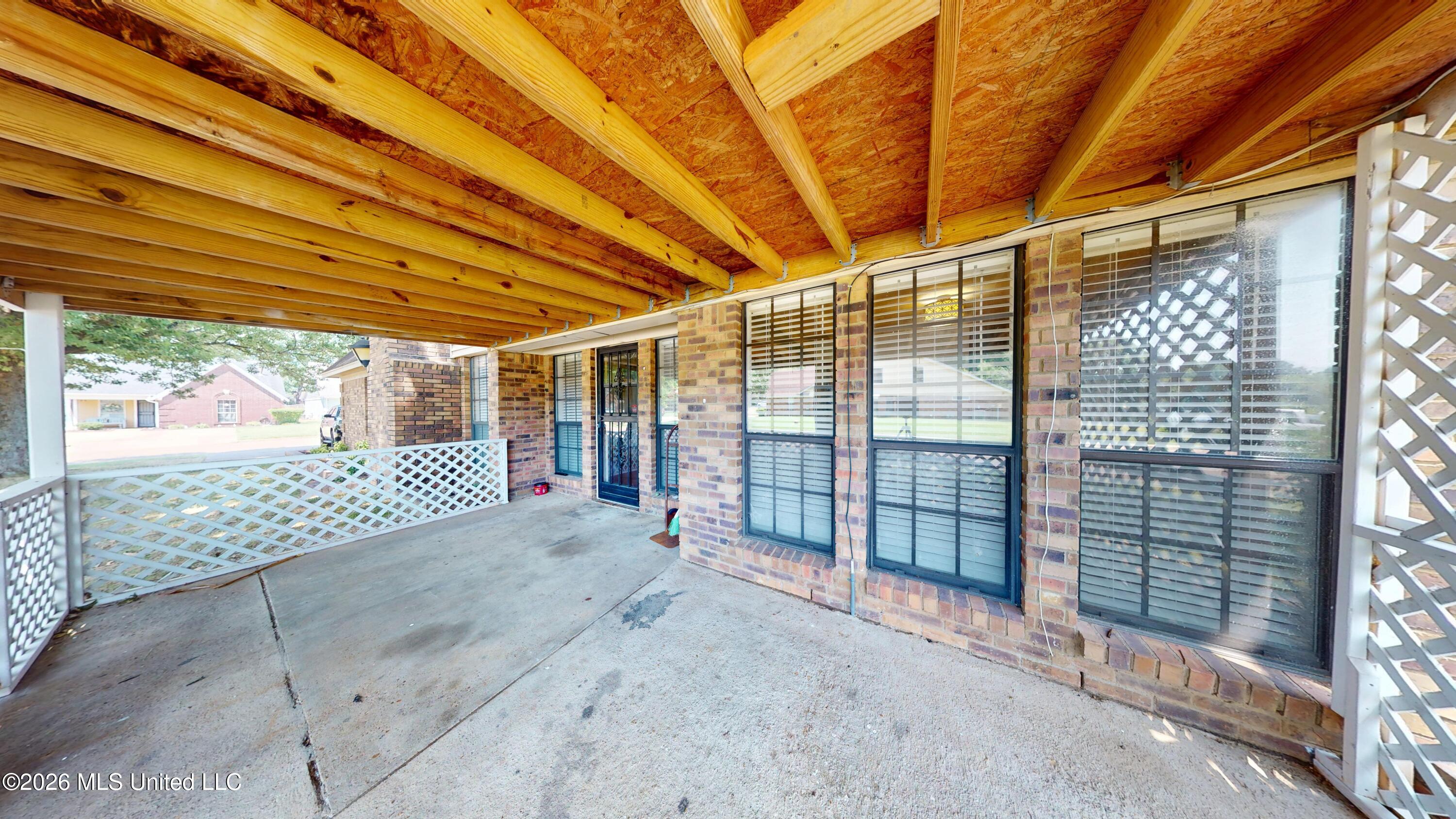 7158 Greenbriar Drive Property Photo 23