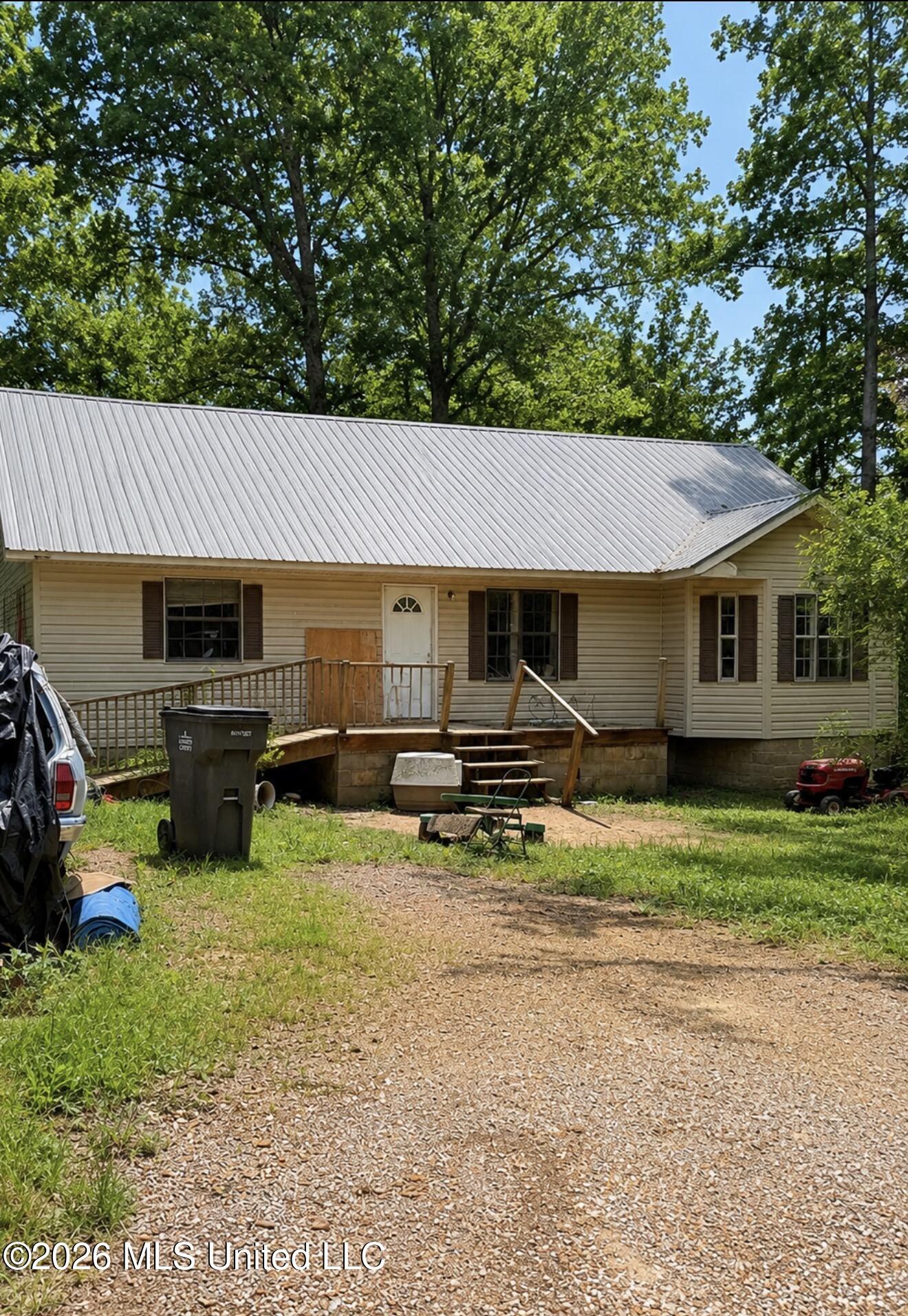 77 County Road 317 Property Photo 1
