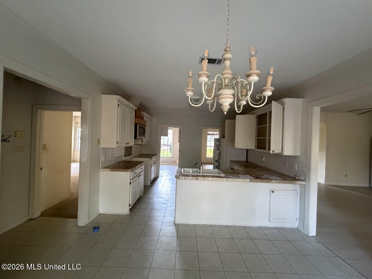 448 Apple Valley Property Photo 6
